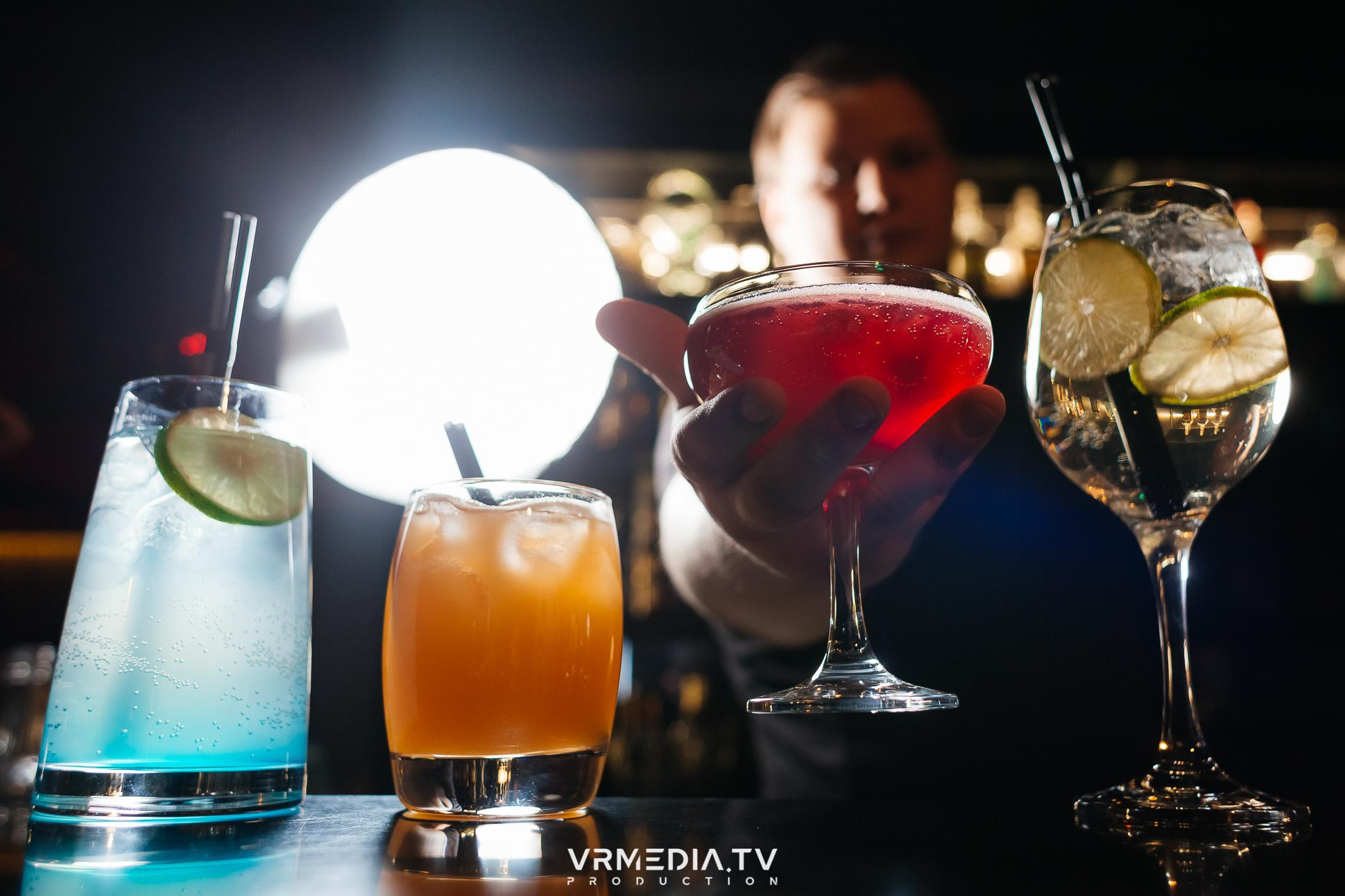 День святого Валентина в караоке-баре «Volna»