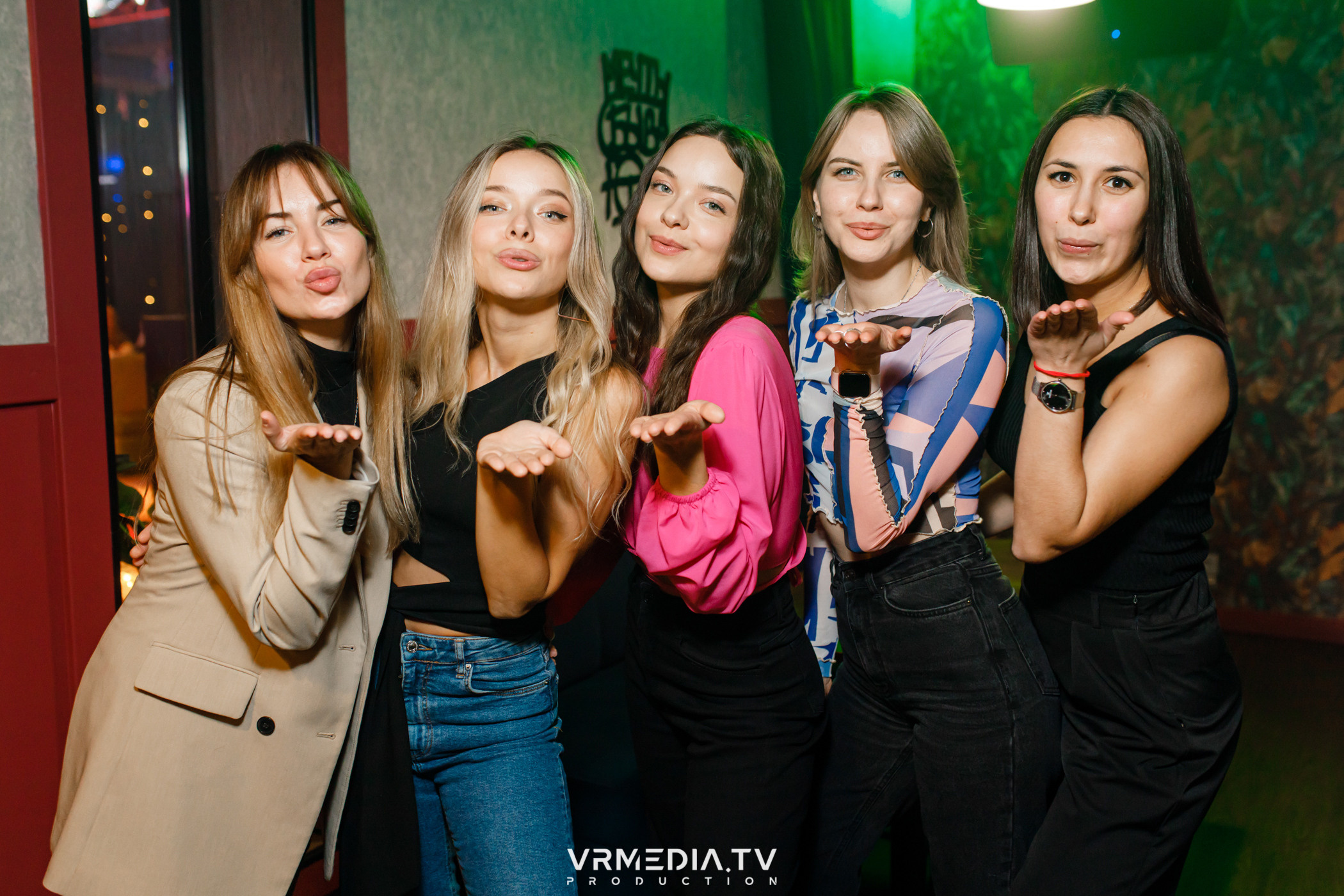 Выходные в караоке-баре «Опера»