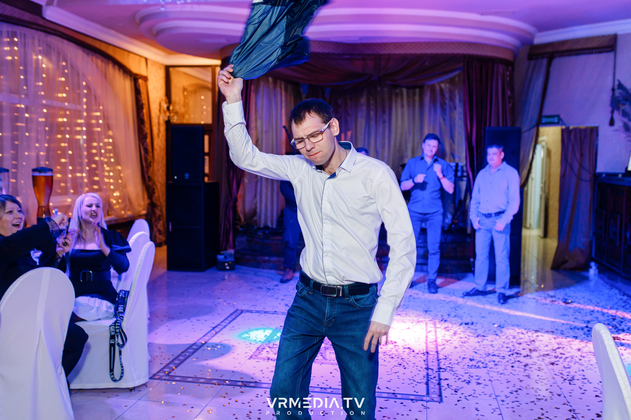 Международный женский день в ресторане «Лазурный Берег»