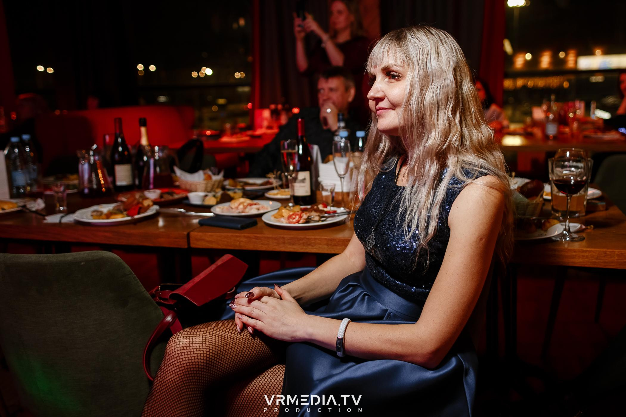 Жаркий новогодний корпоратив в гриль-баре «Жара»