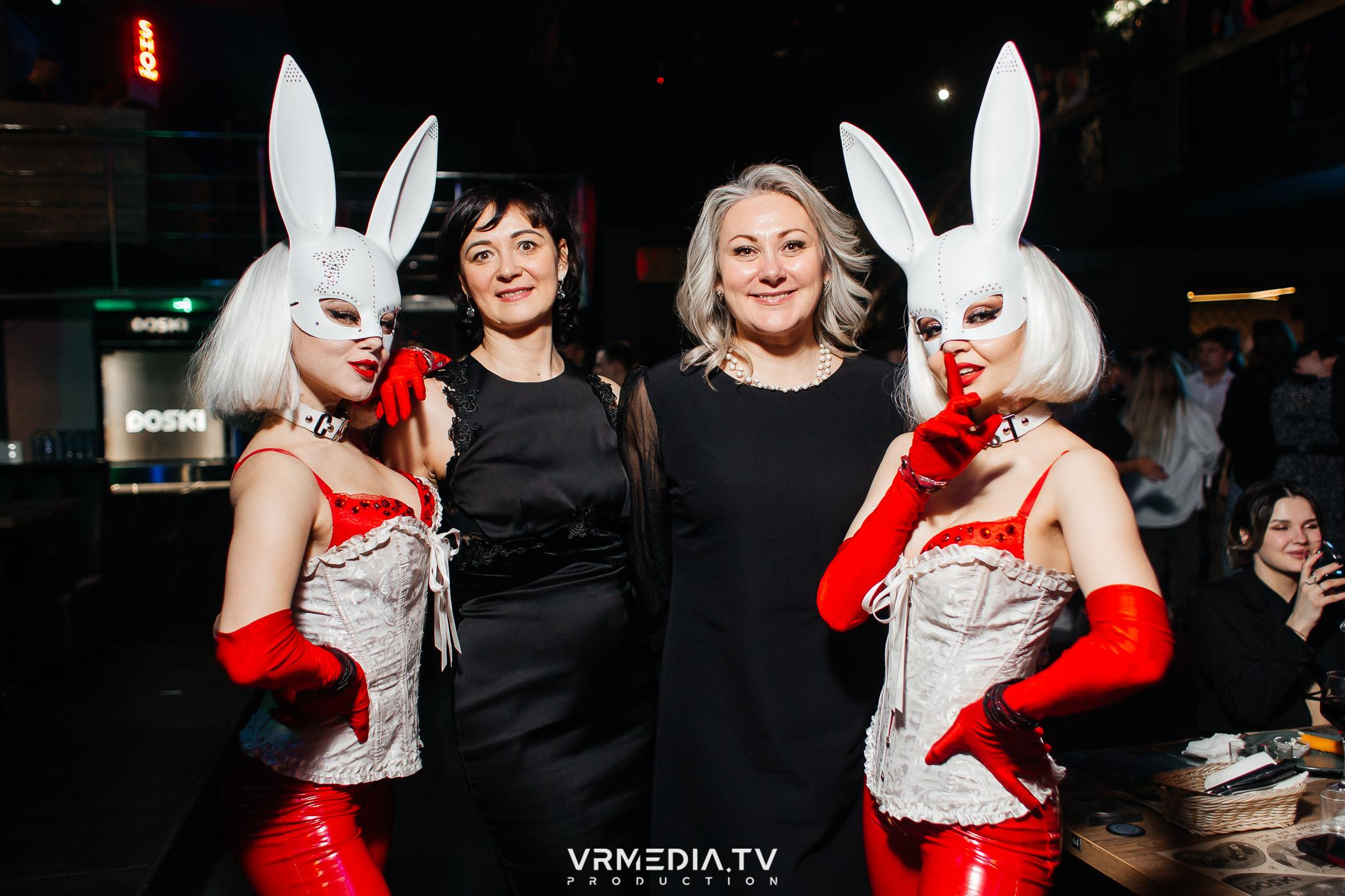 Выходные в баре «DOSKI»