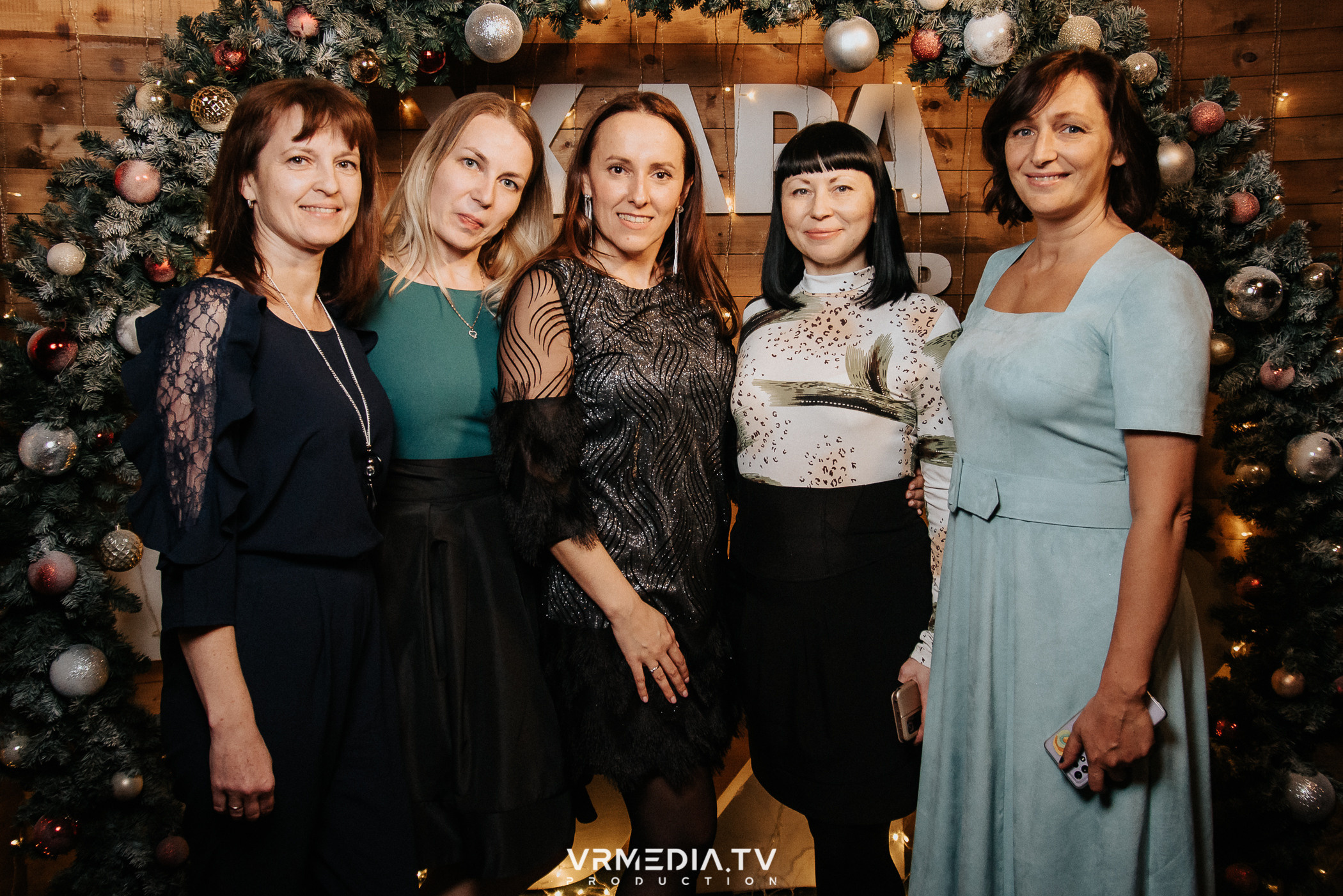 Жаркий новогодний корпоратив в гриль-баре «Жара»