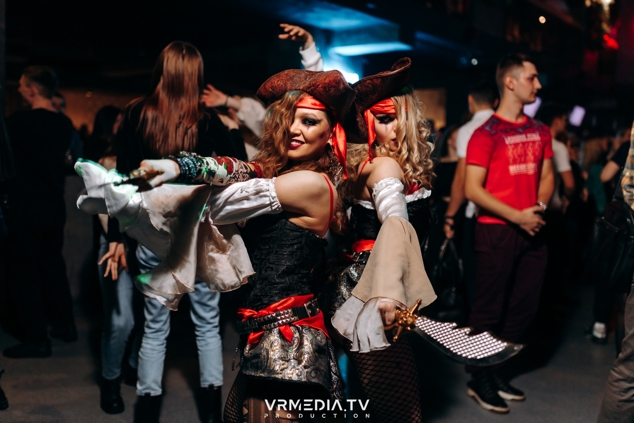 Выходные в баре «DOSKI»