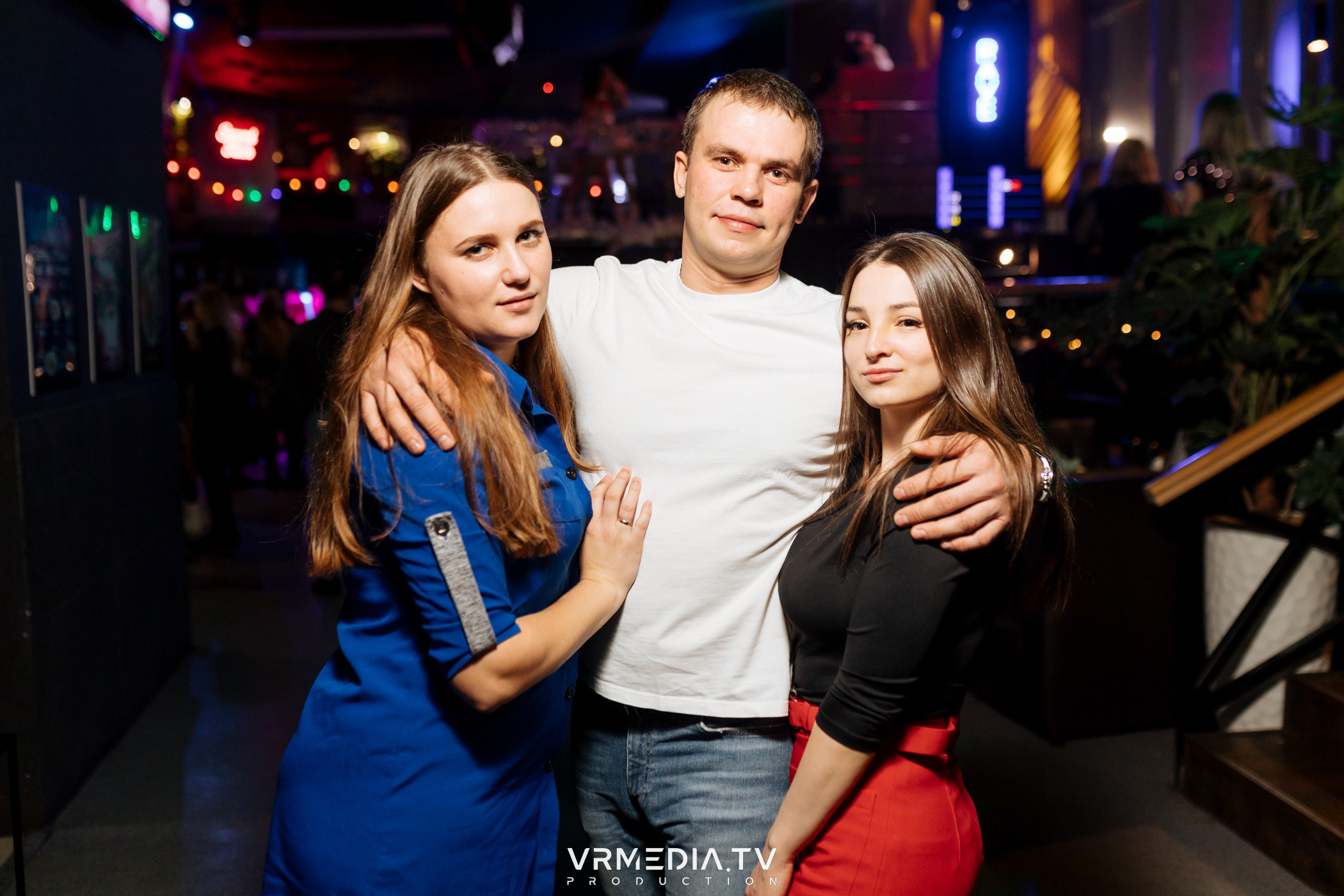 Выходные в баре «DOSKI»