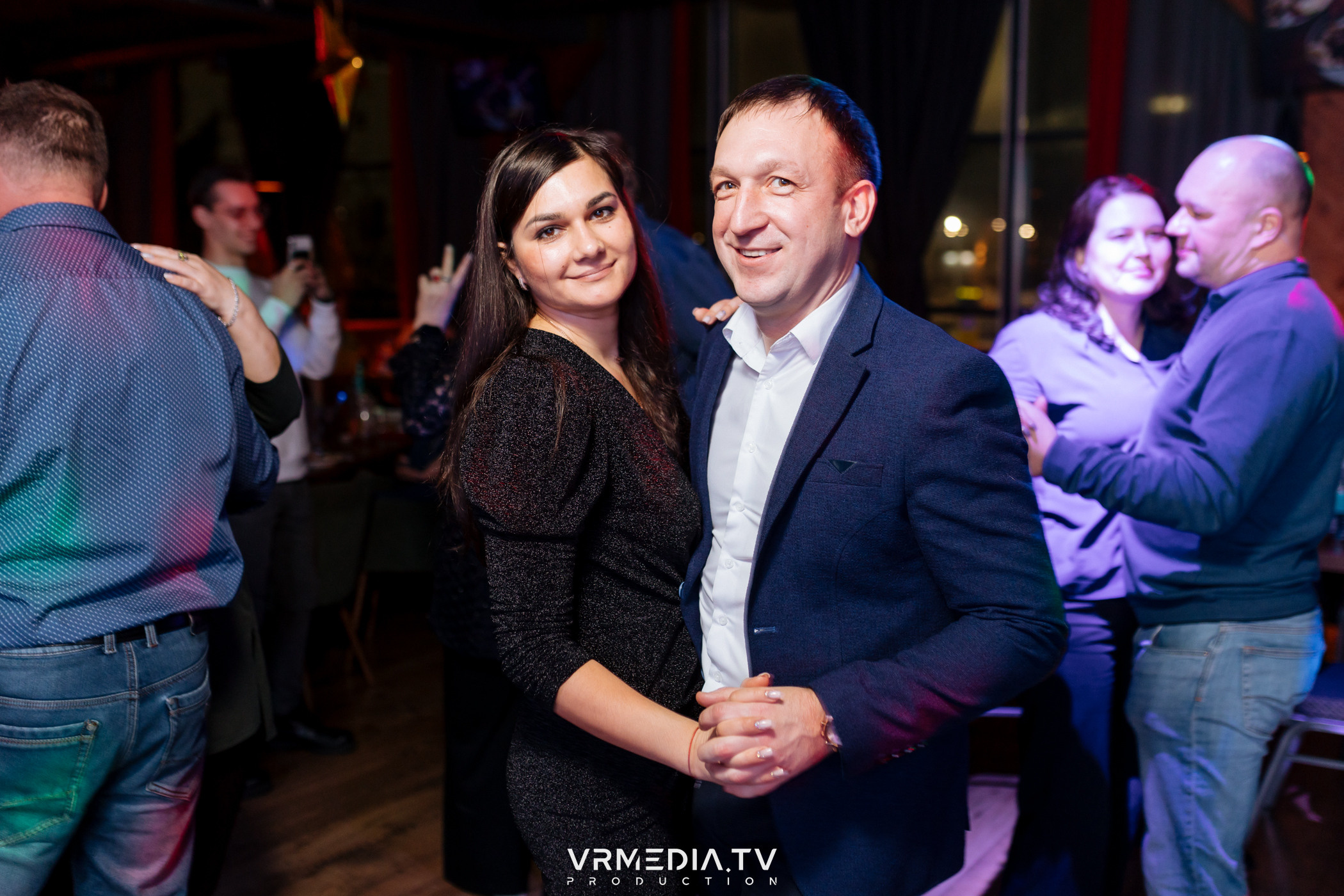 Жаркий новогодний корпоратив в гриль-баре «Жара»