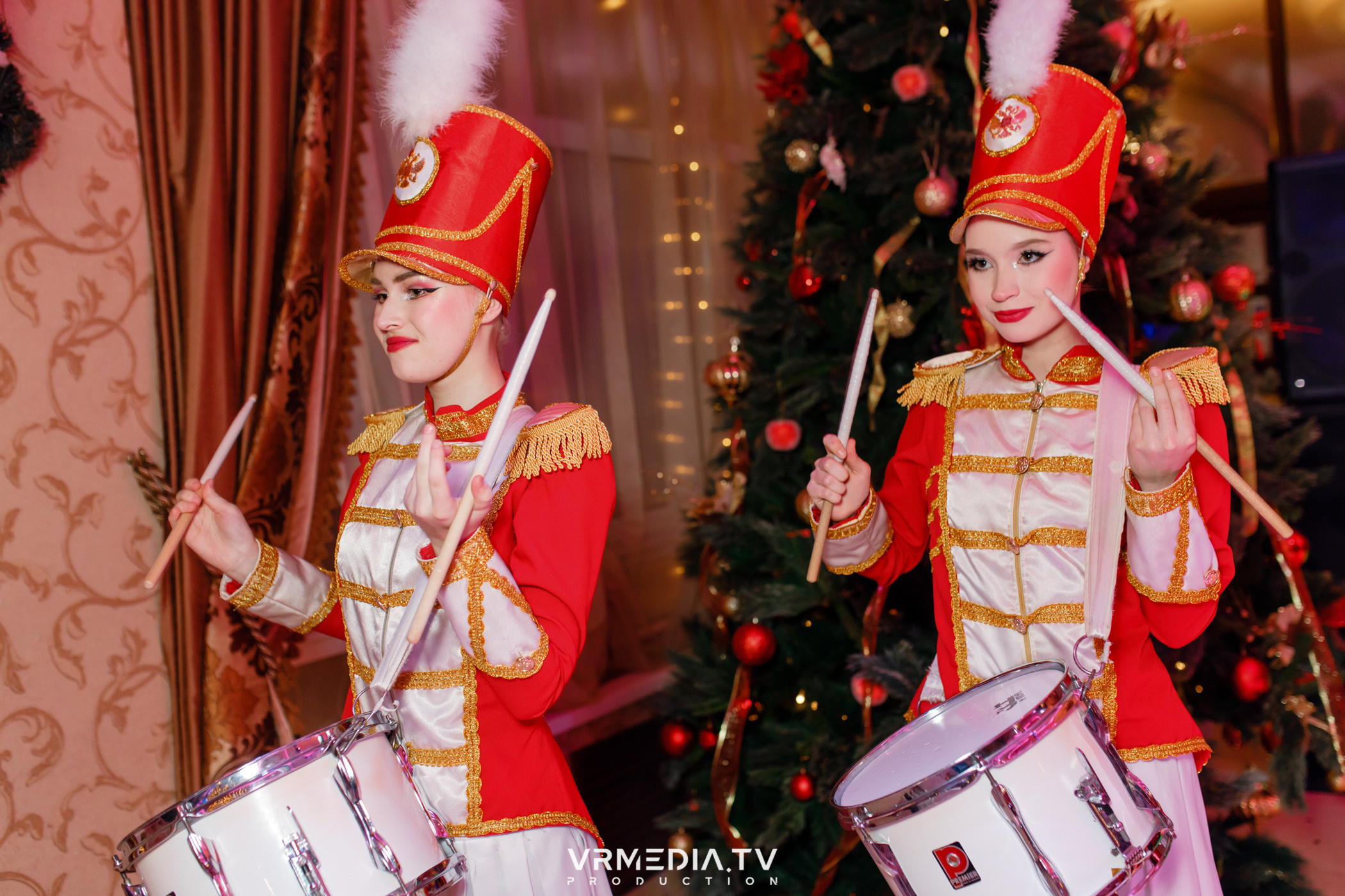 «Новогодний Мюзикл» в ресторане «Лазурный Берег»