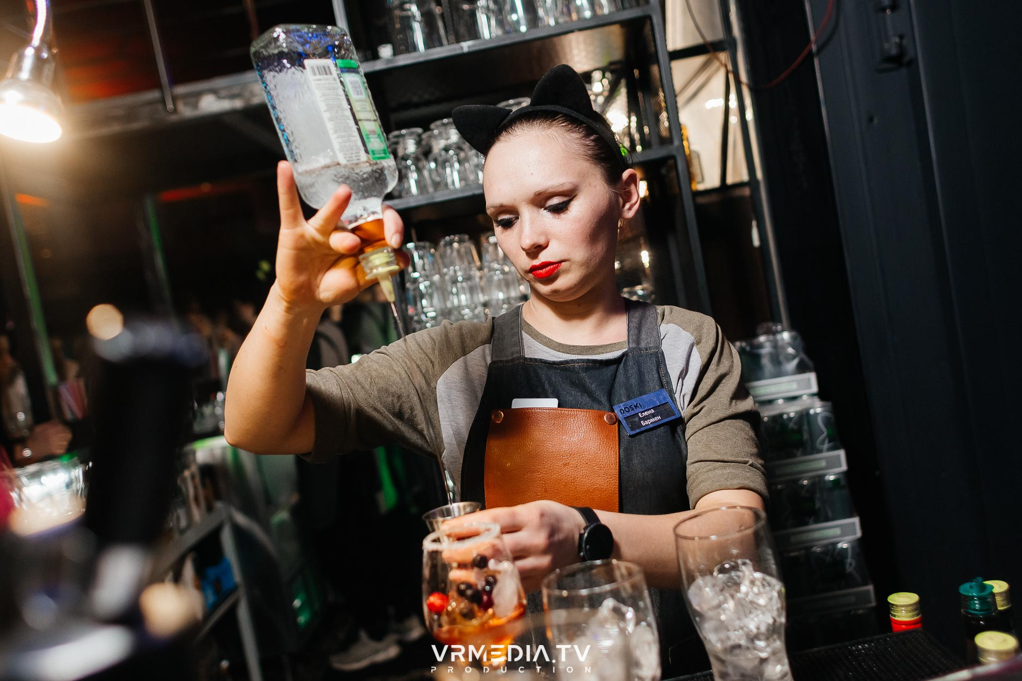 Выходные в баре «DOSKI»