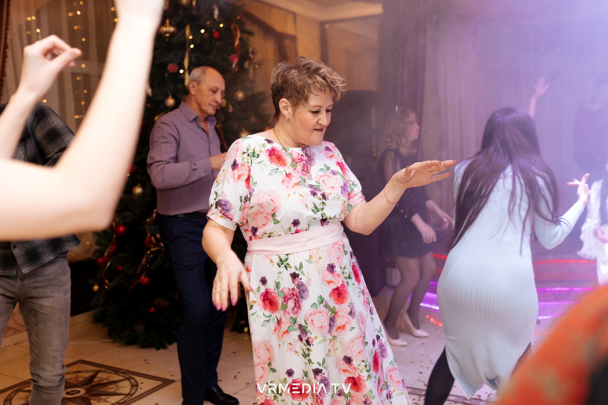 «Новогодний Мюзикл» в ресторане «Лазурный Берег»