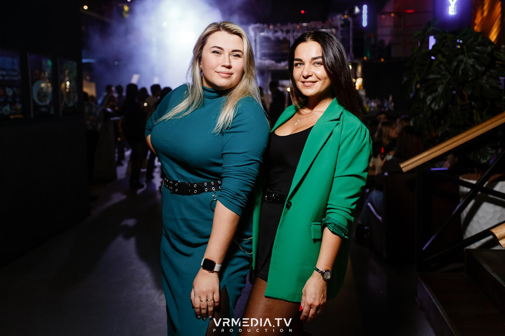 Выходные в баре «DOSKI»