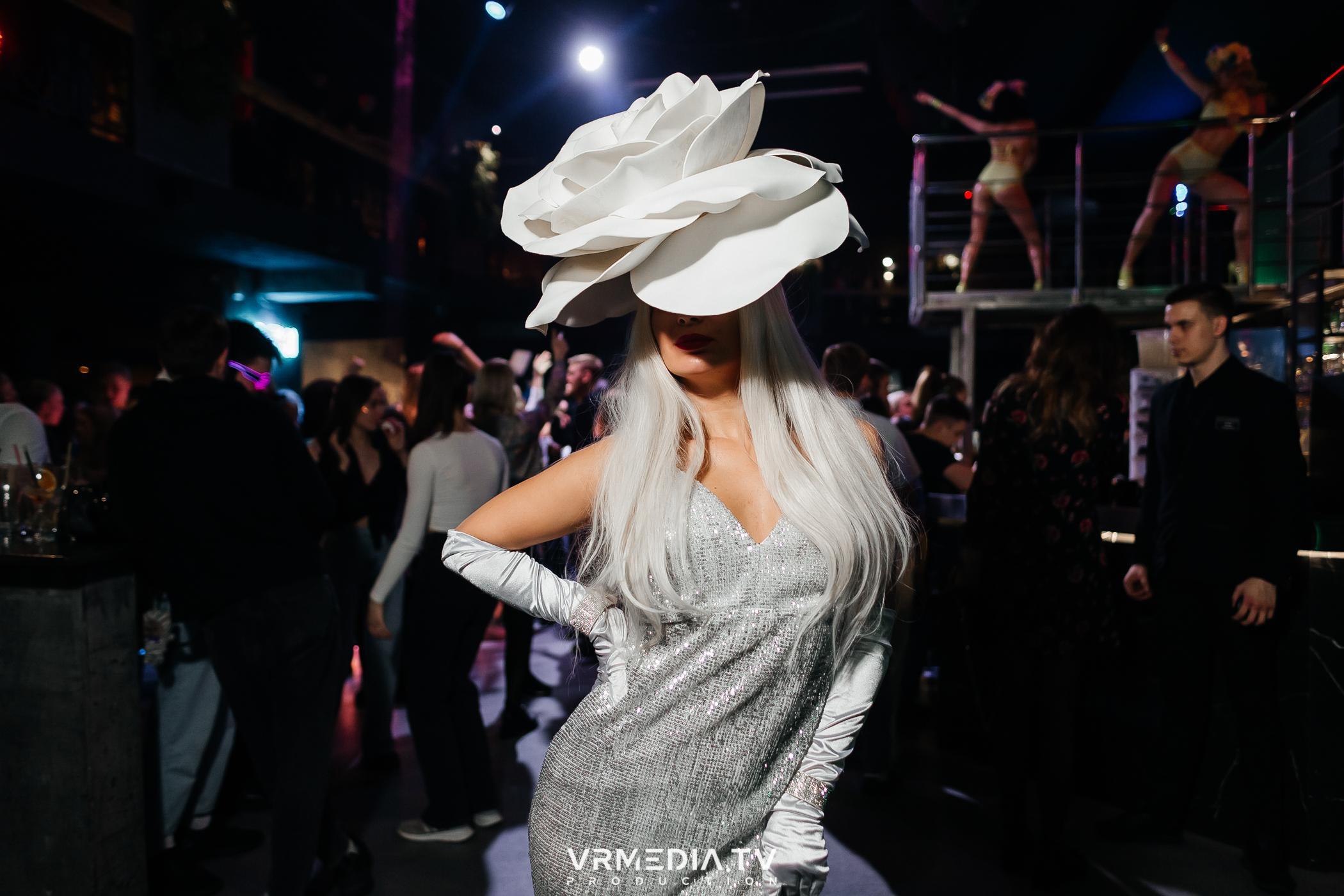 Выходные в баре «DOSKI»