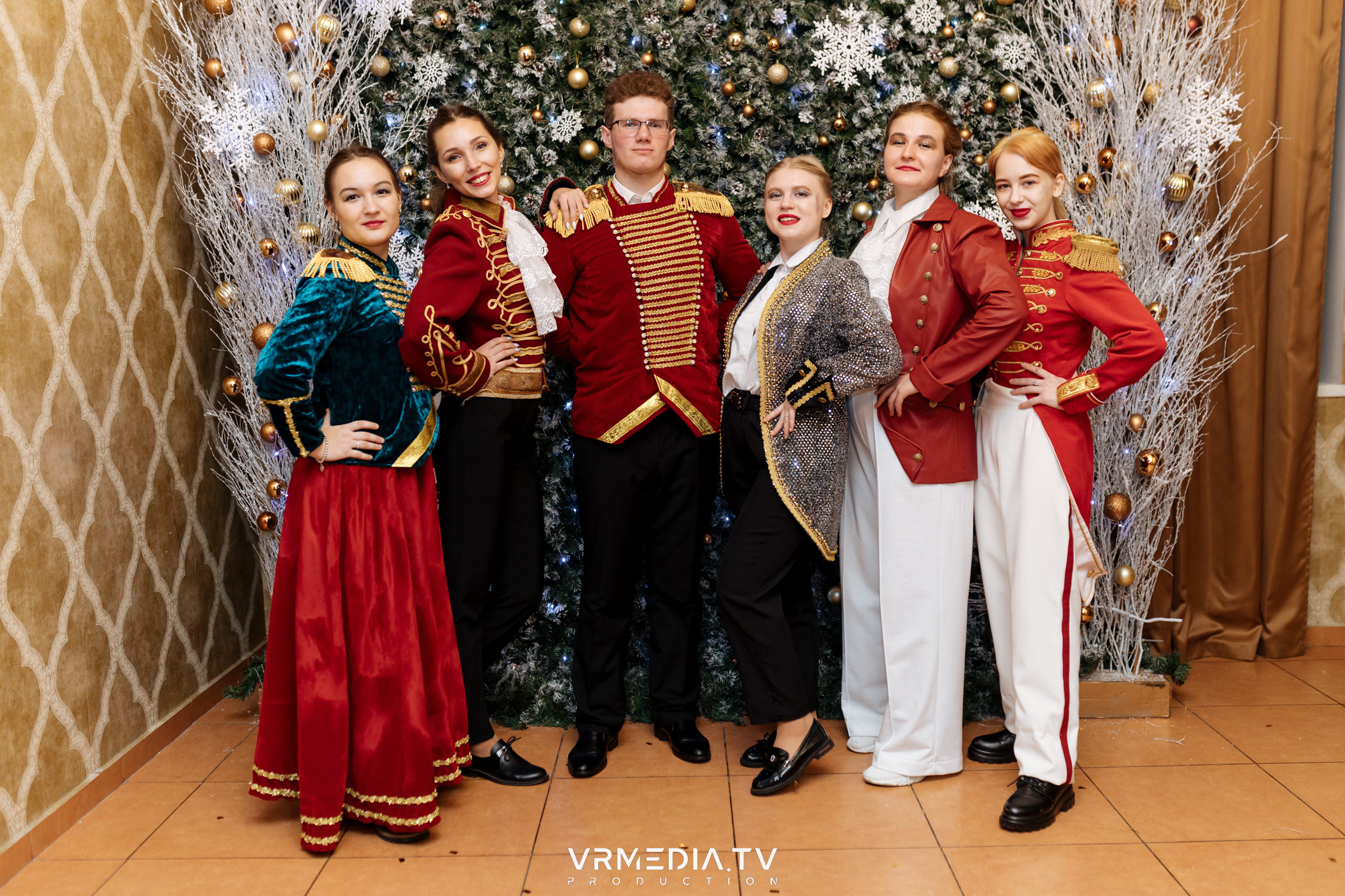 Выходные в баре «Хука Хаус»