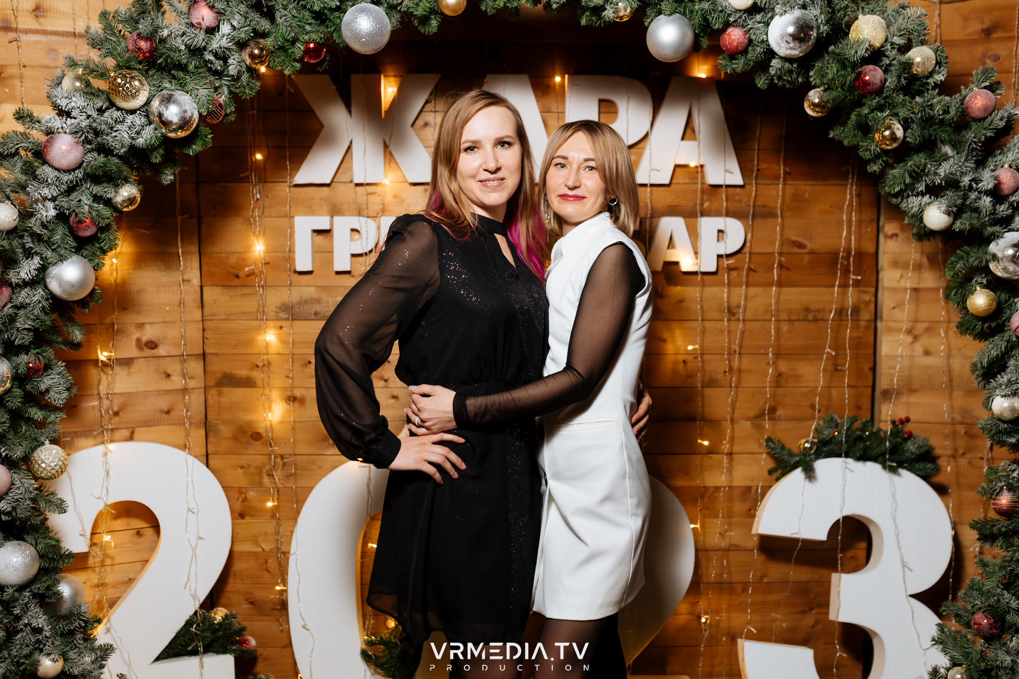 Жаркий новогодний корпоратив в гриль-баре «Жара»