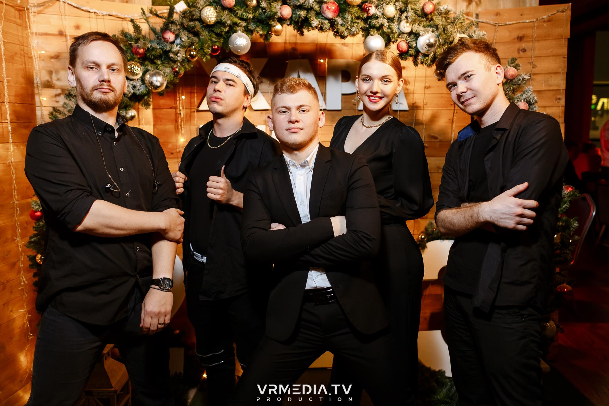 Жаркий новогодний корпоратив в гриль-баре «Жара»