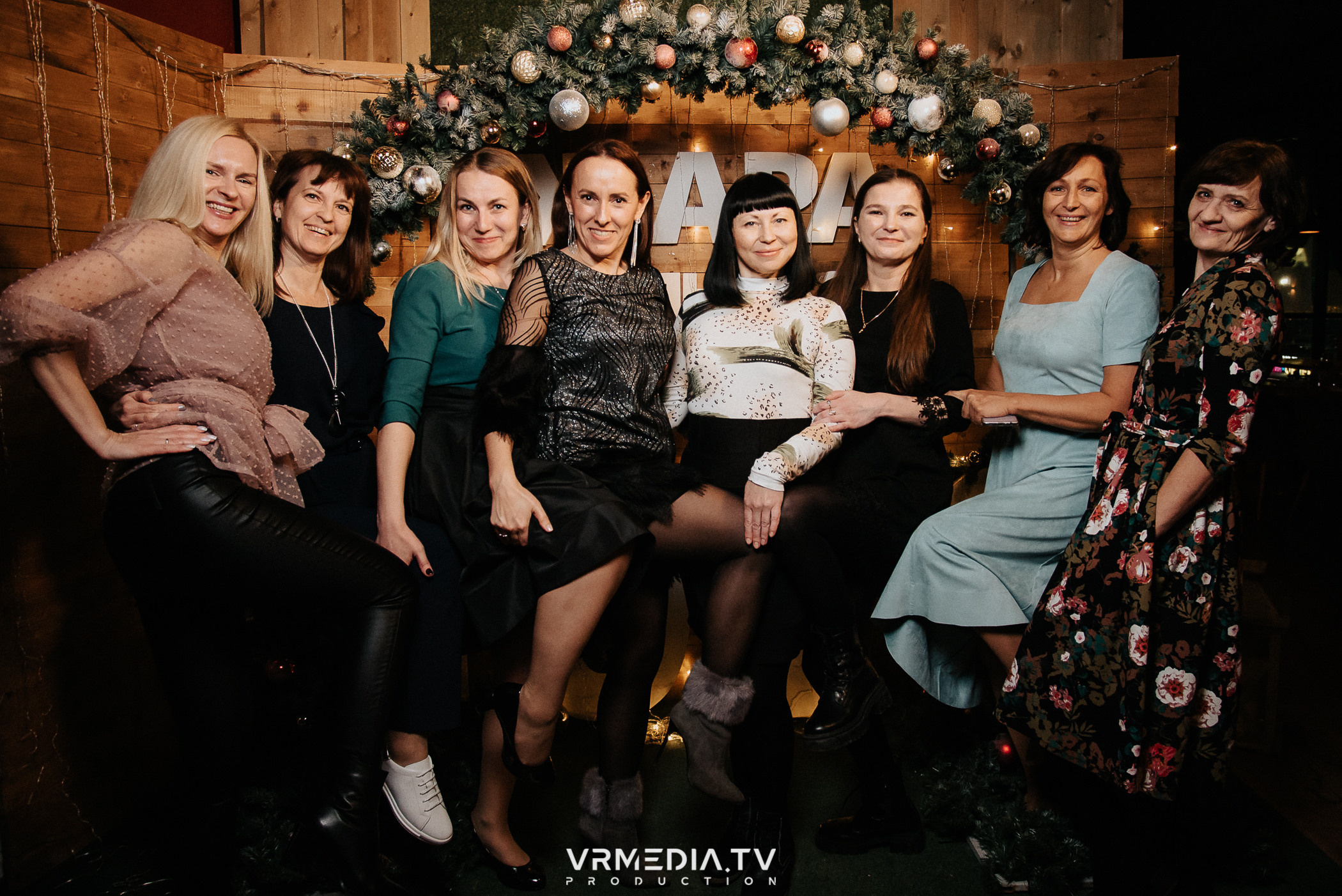 Жаркий новогодний корпоратив в гриль-баре «Жара»