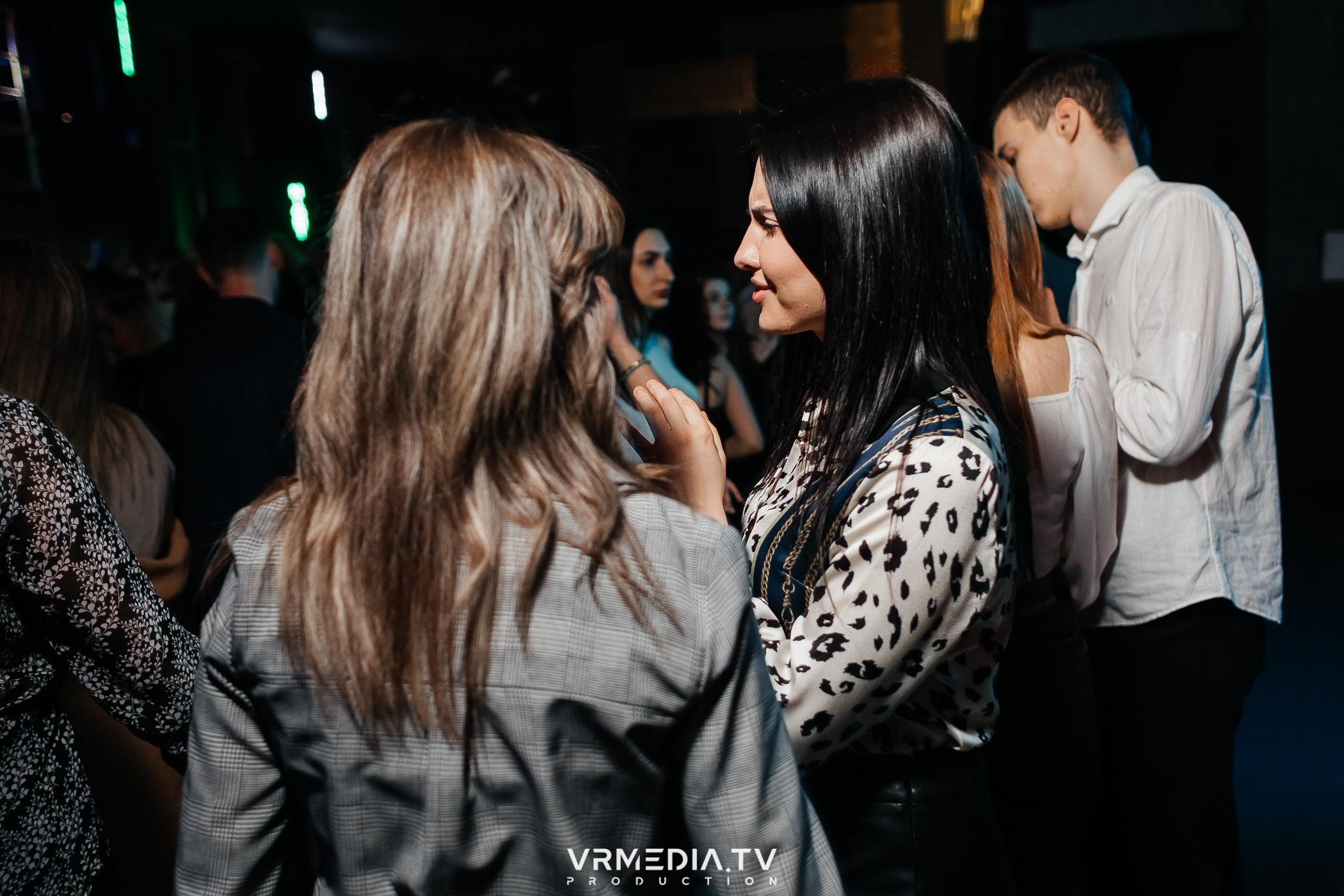 Выходные в баре «DOSKI»