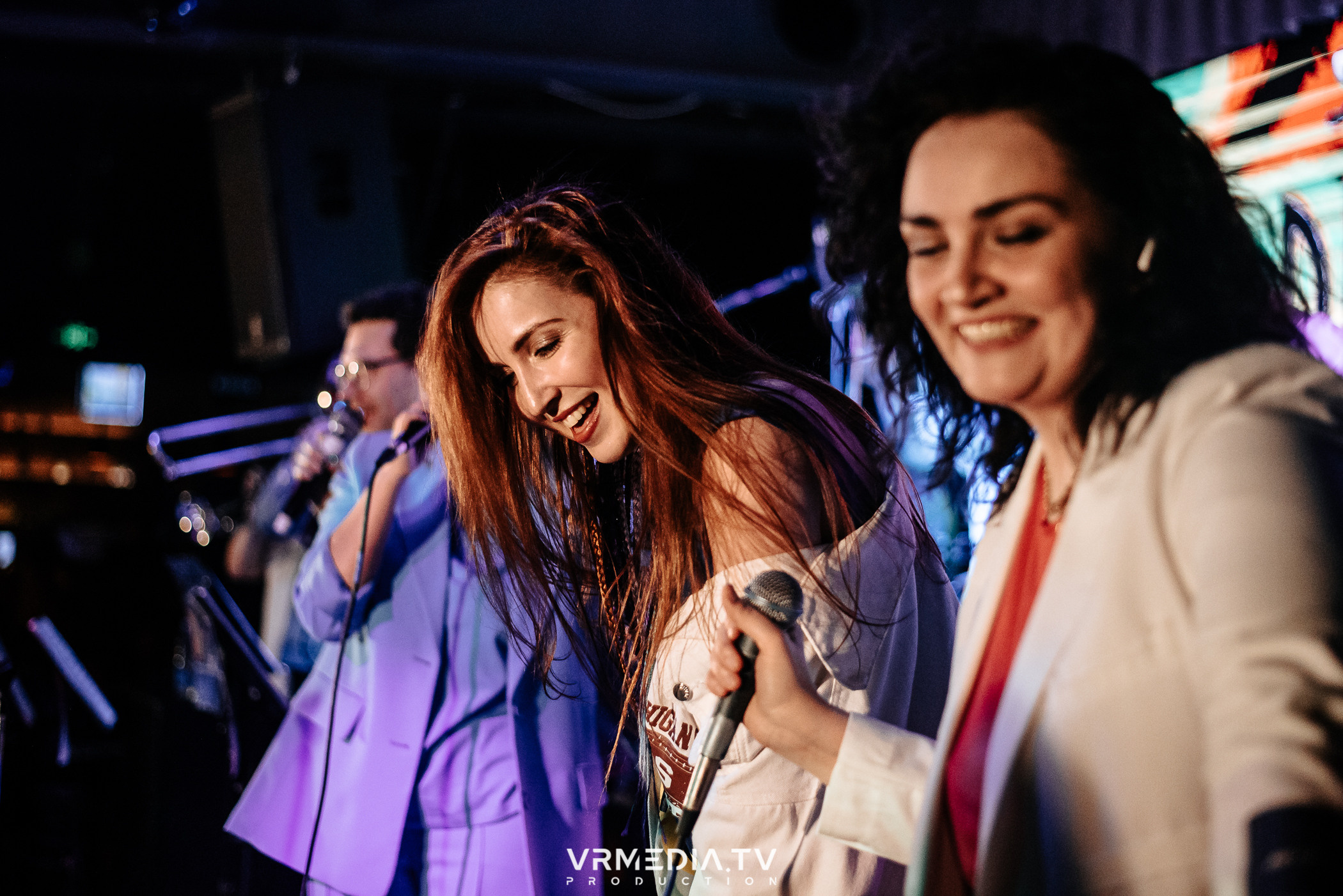 Джазовая среда: BBQueen: Переменная облачность