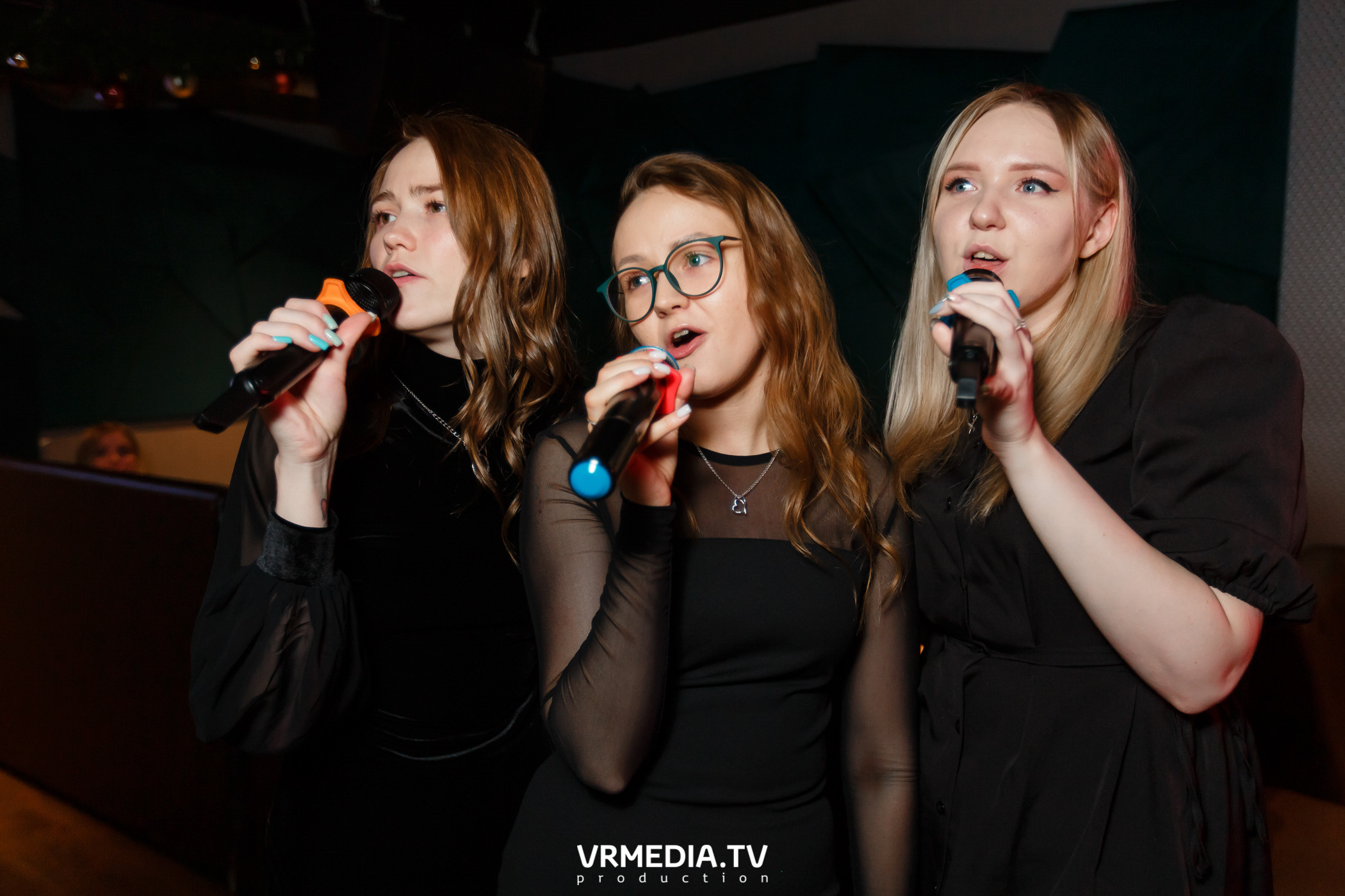 Выходные в баре «DOSKI»