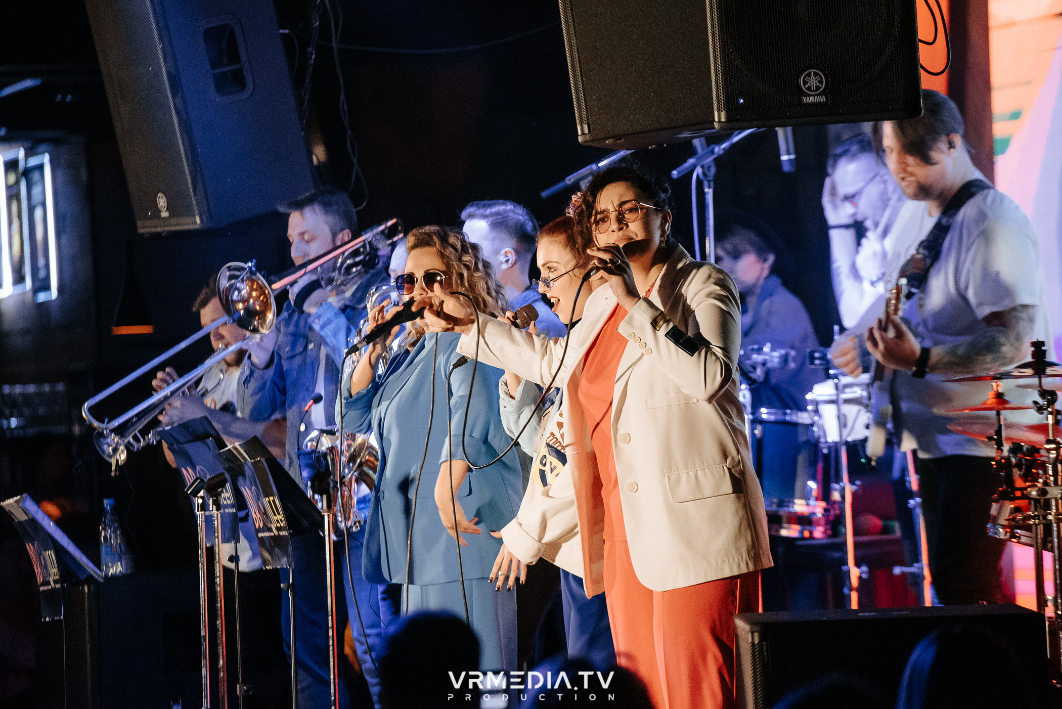 Джазовая среда: BBQueen: Переменная облачность