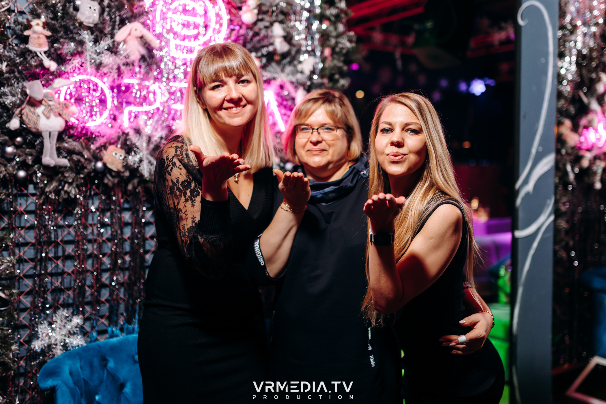 Новогодние корпоративы в караоке-баре «Опера»