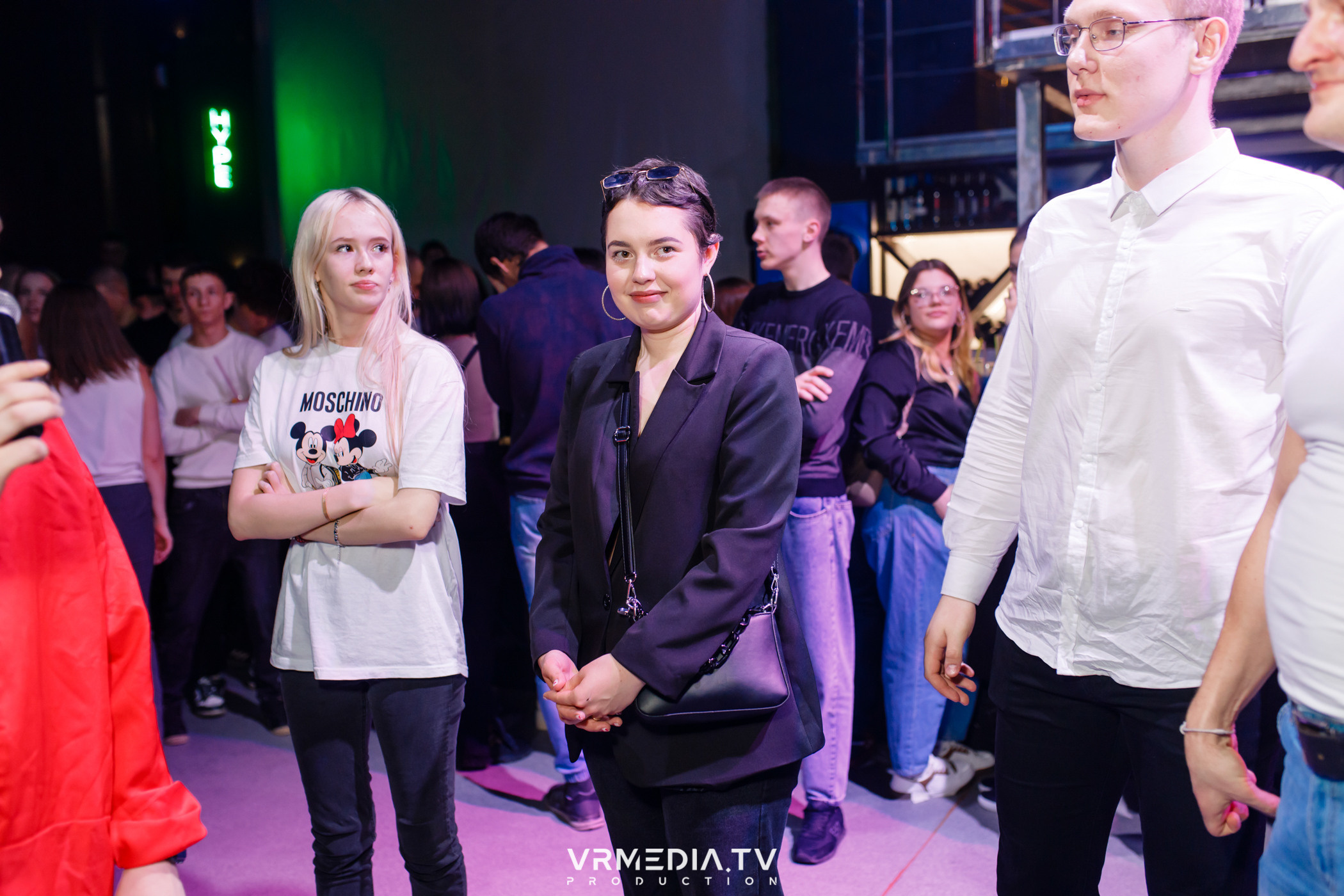 Выходные в баре «DOSKI»