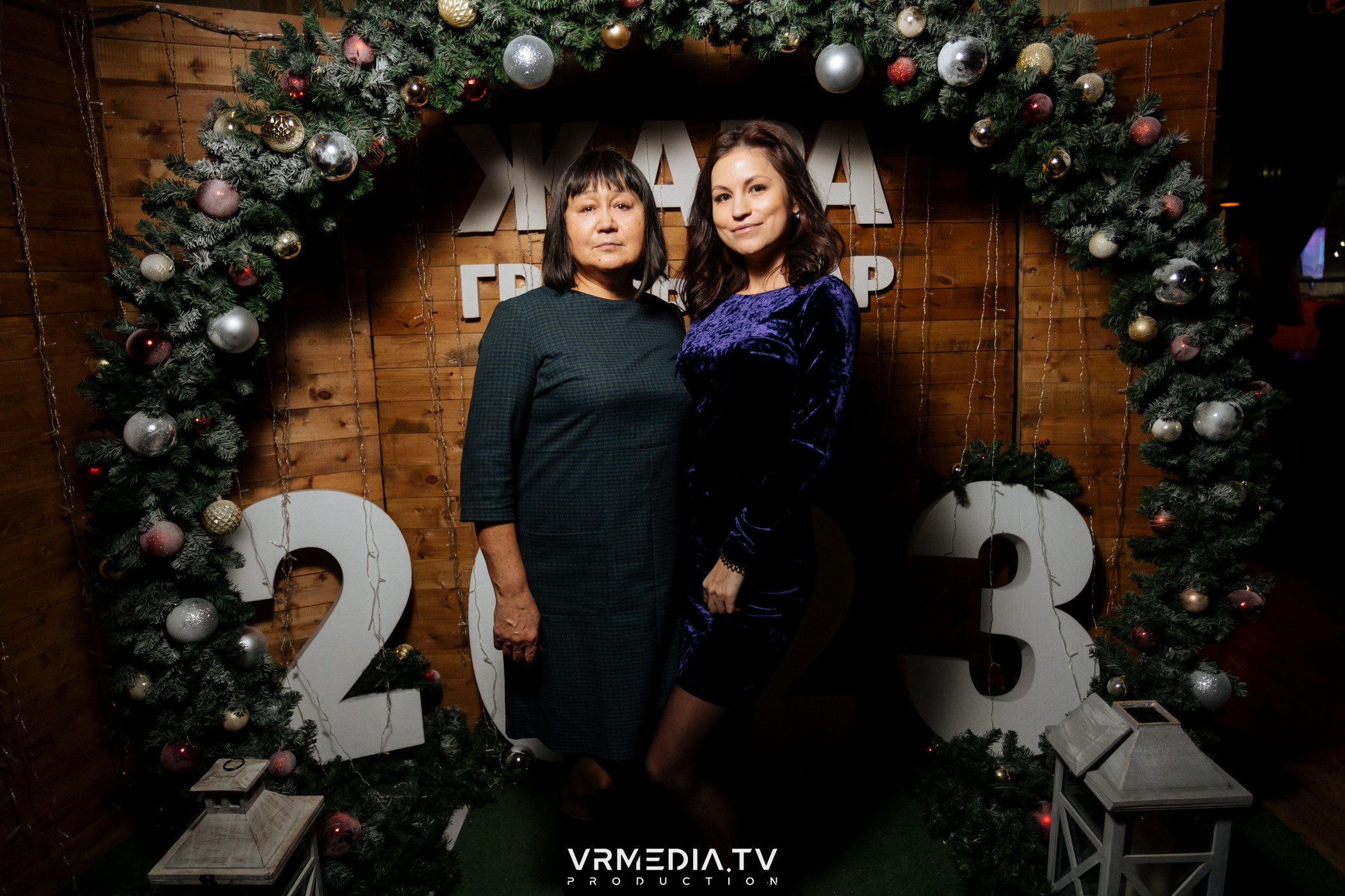 Жаркий новогодний корпоратив в гриль-баре «Жара»