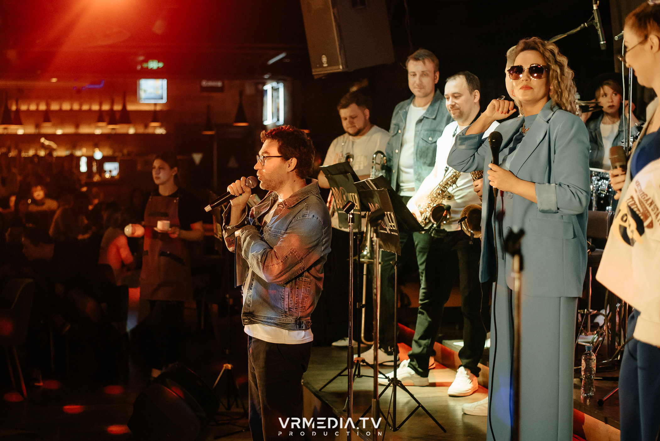 Джазовая среда: BBQueen: Переменная облачность