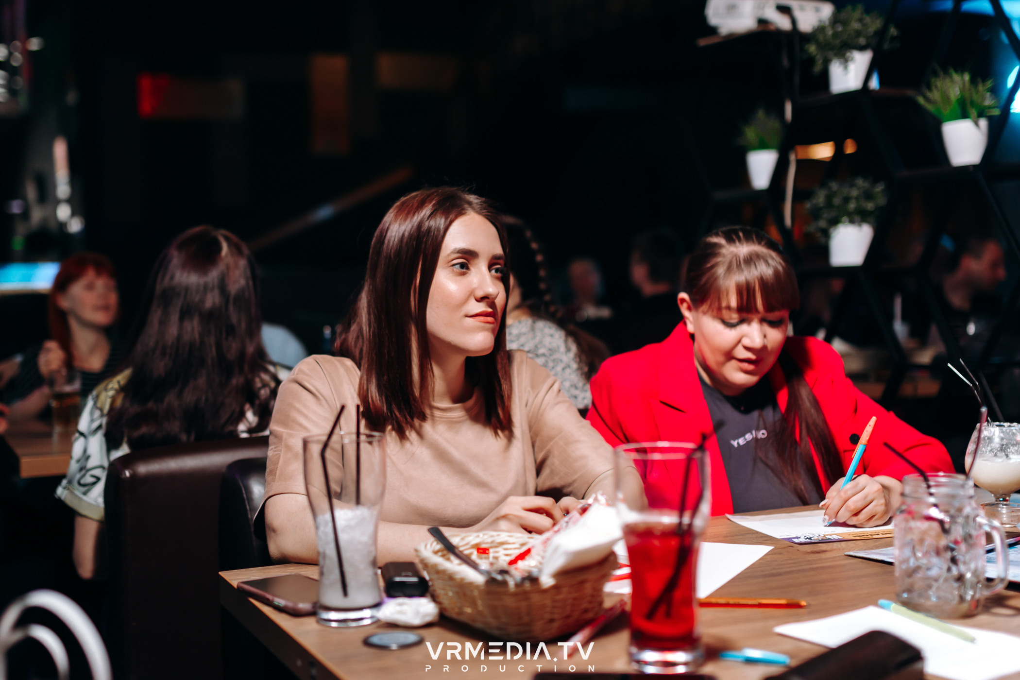 WoW QuiZ в баре «DOSKI»