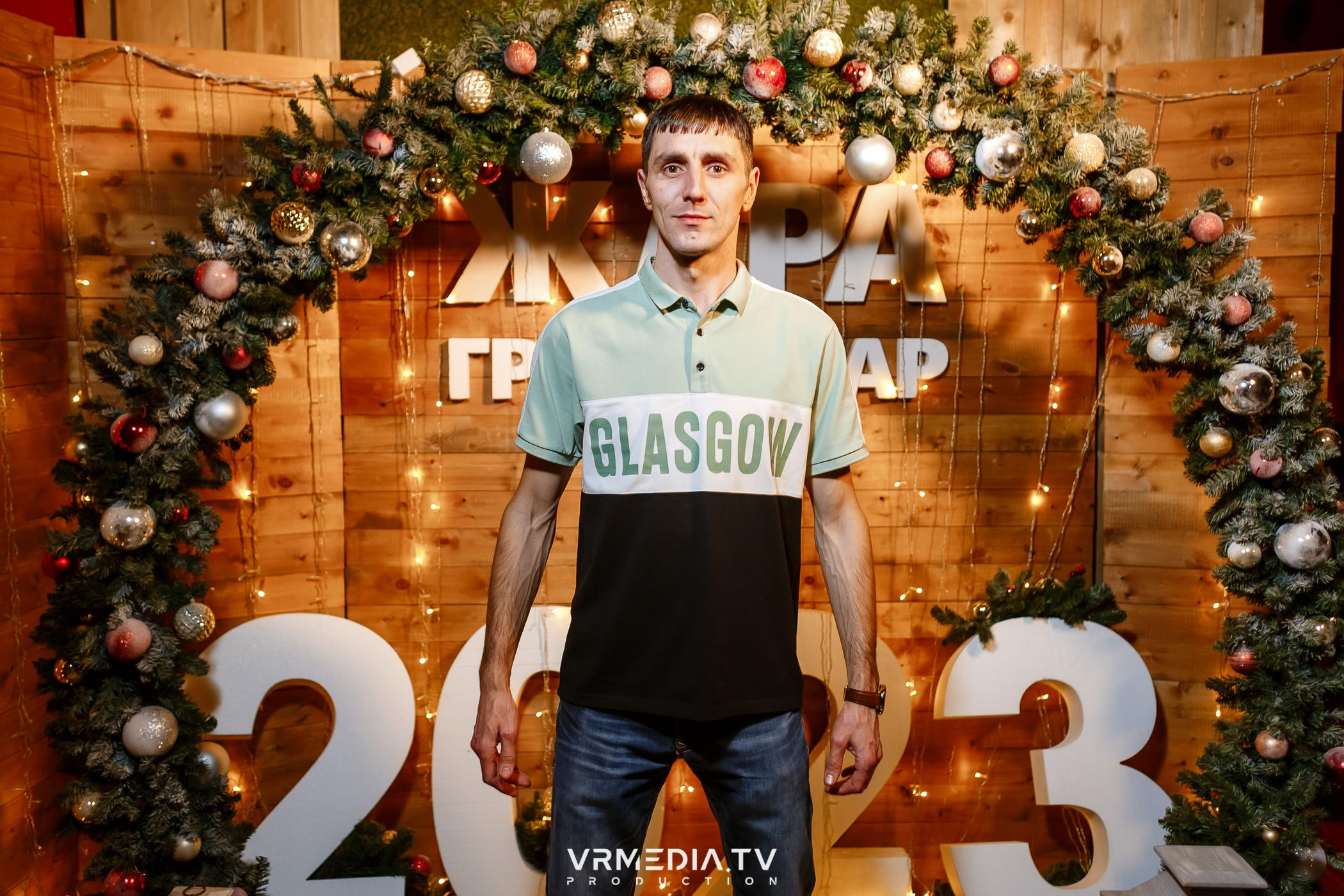 Жаркий новогодний корпоратив в гриль-баре «Жара»