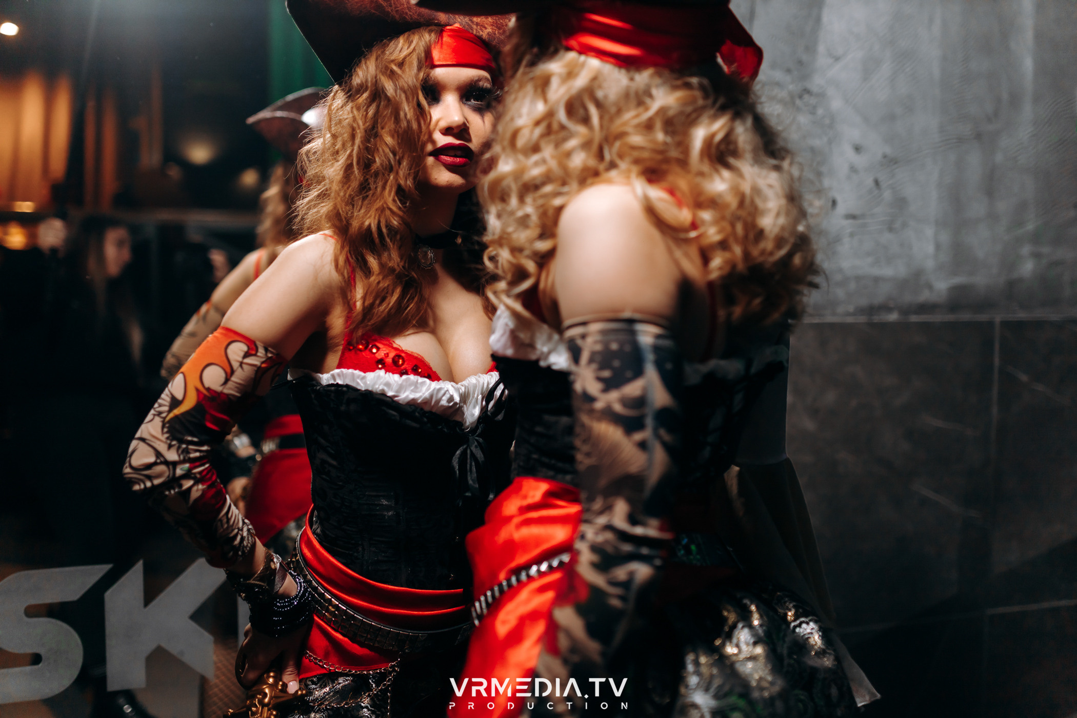 Выходные в баре «DOSKI»