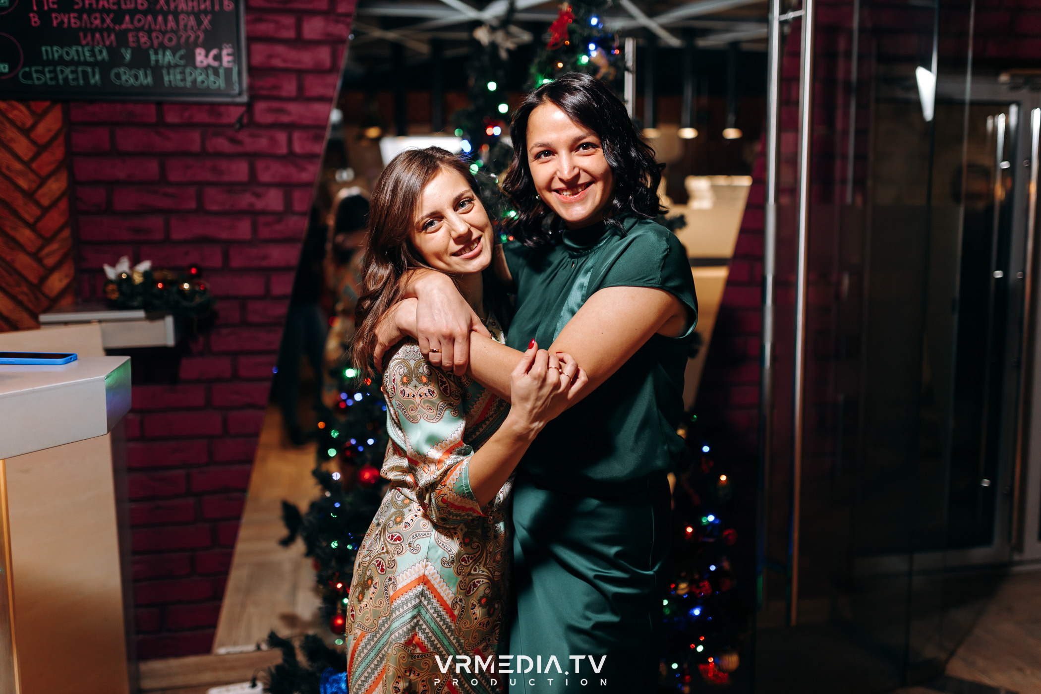 Новогодний вечер в ресторане «Friday»