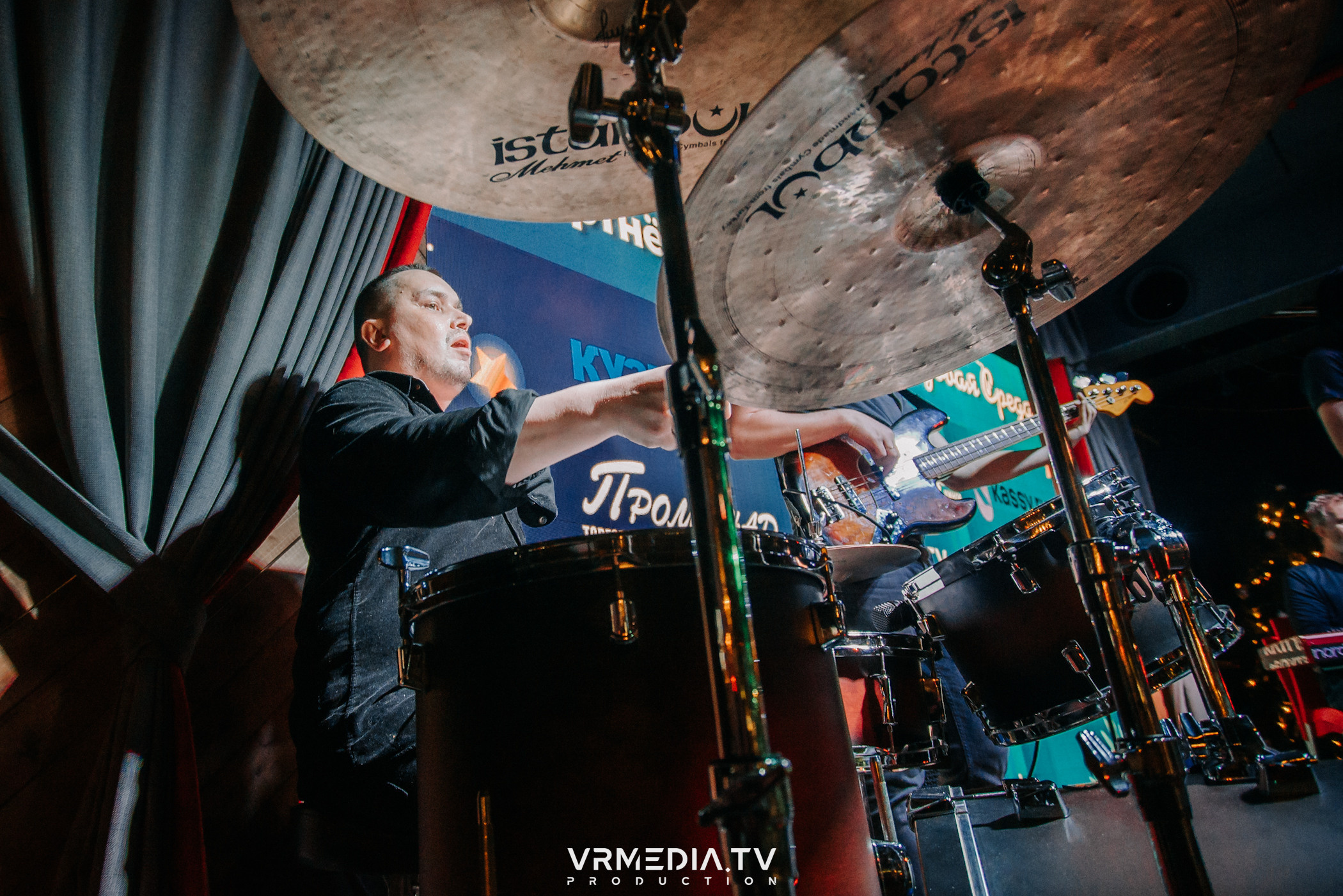 Джазовая среда: Collini Blues Balls (Новосибирск)