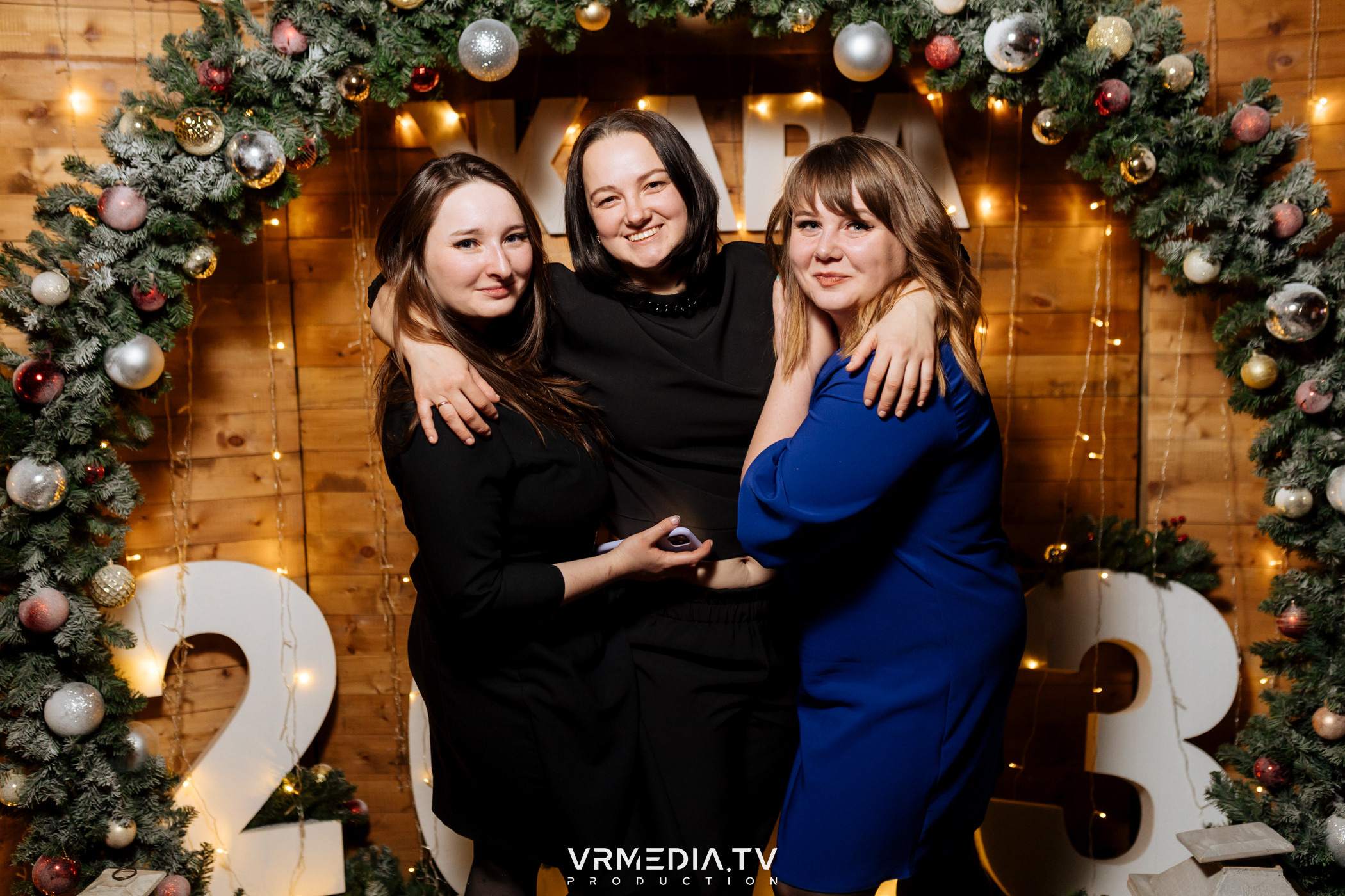 Жаркий новогодний корпоратив в гриль-баре «Жара»