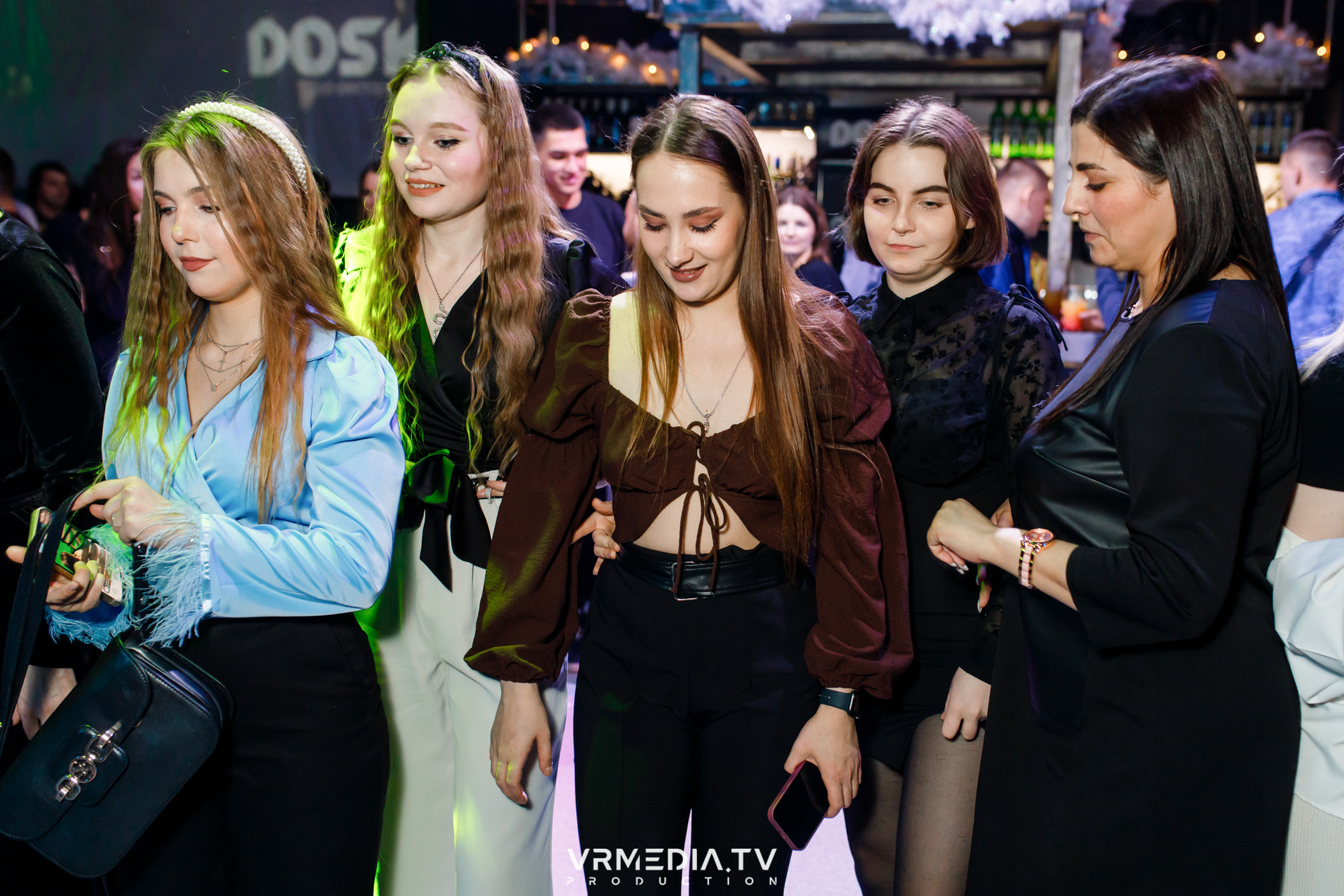 Выходные в баре «DOSKI»