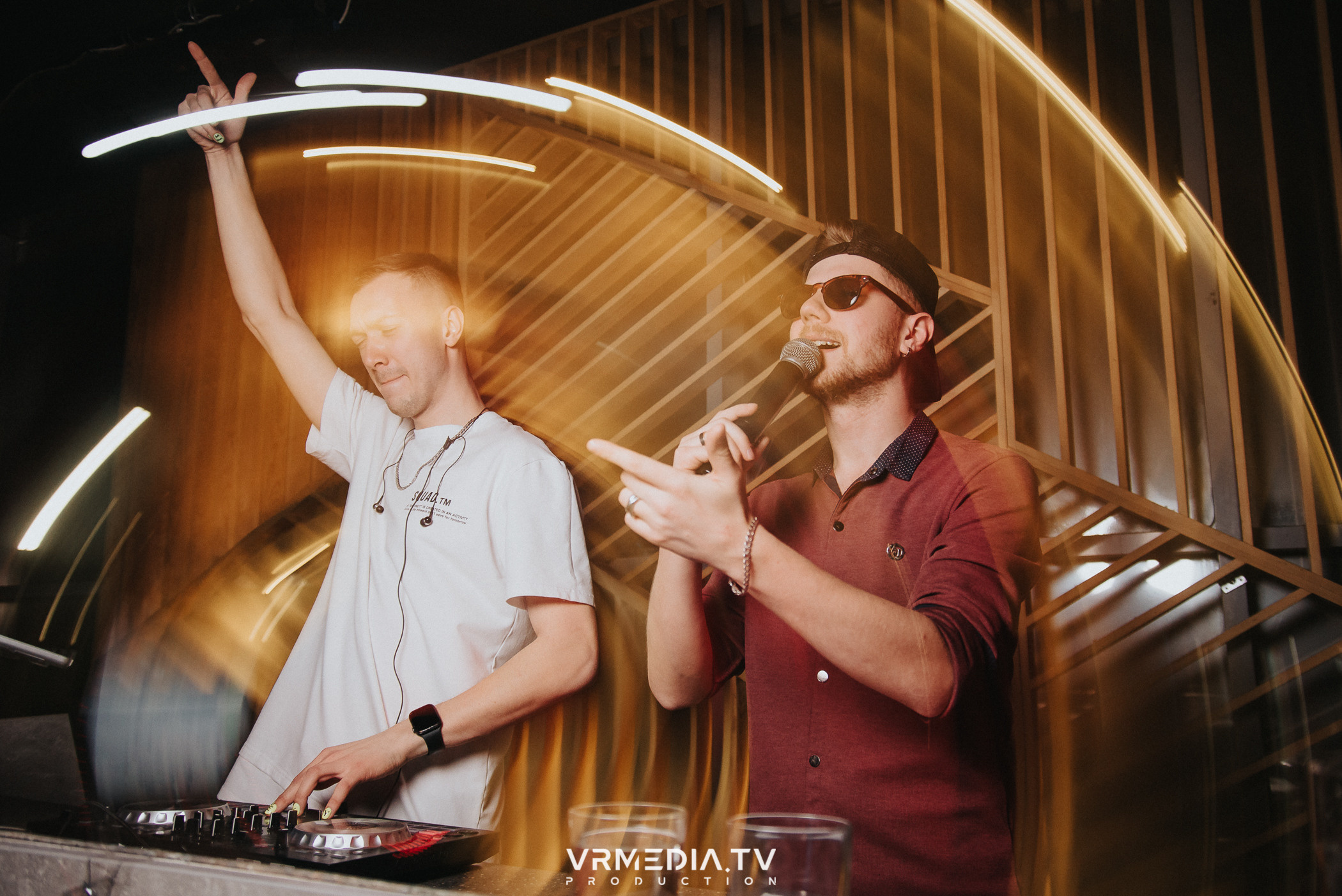 Выходные в баре «DOSKI»