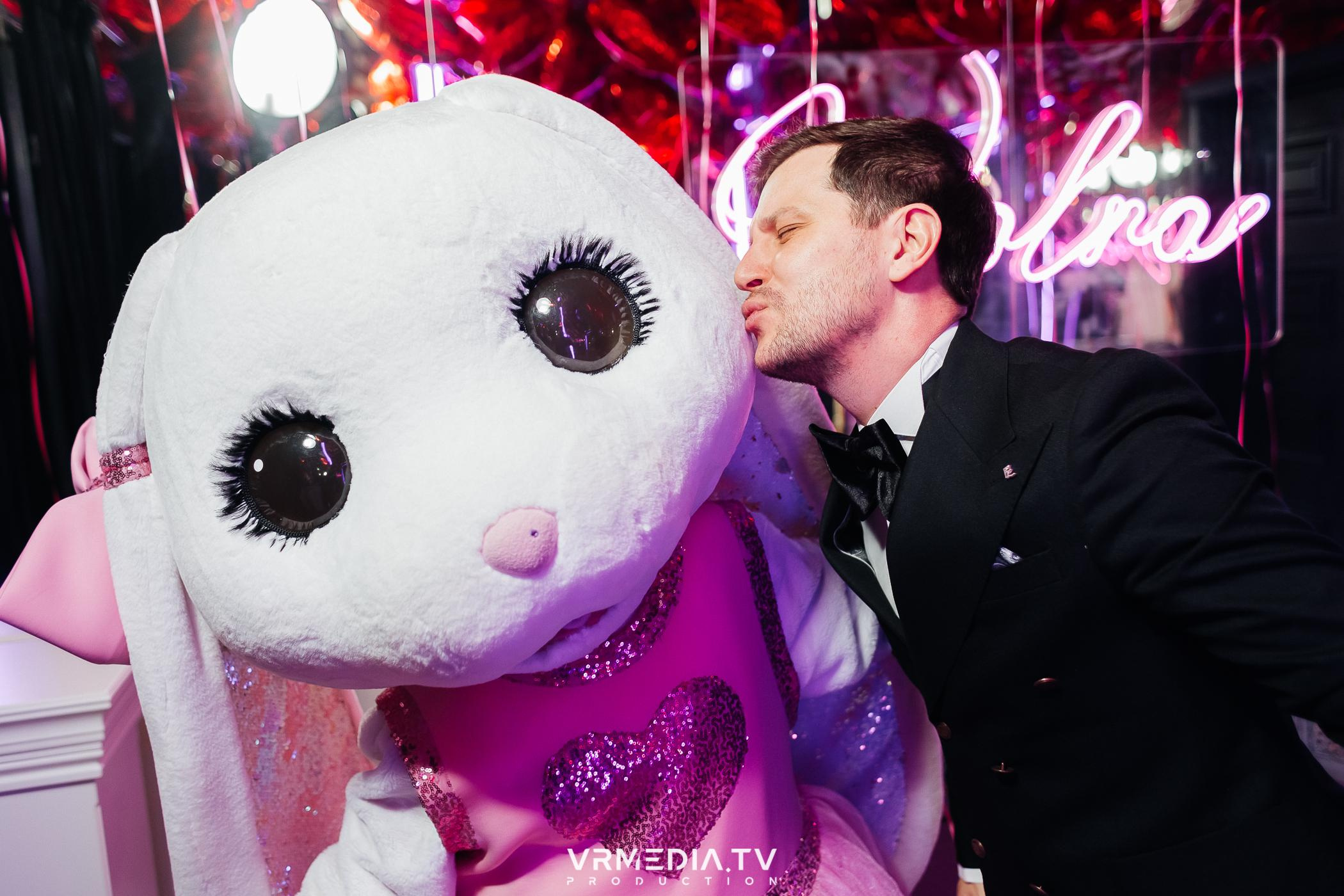 День святого Валентина в караоке-баре «Volna»