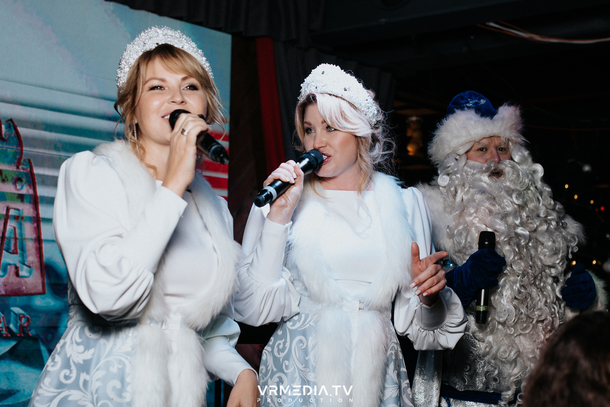 Жаркий новогодний корпоратив в гриль-баре «Жара»