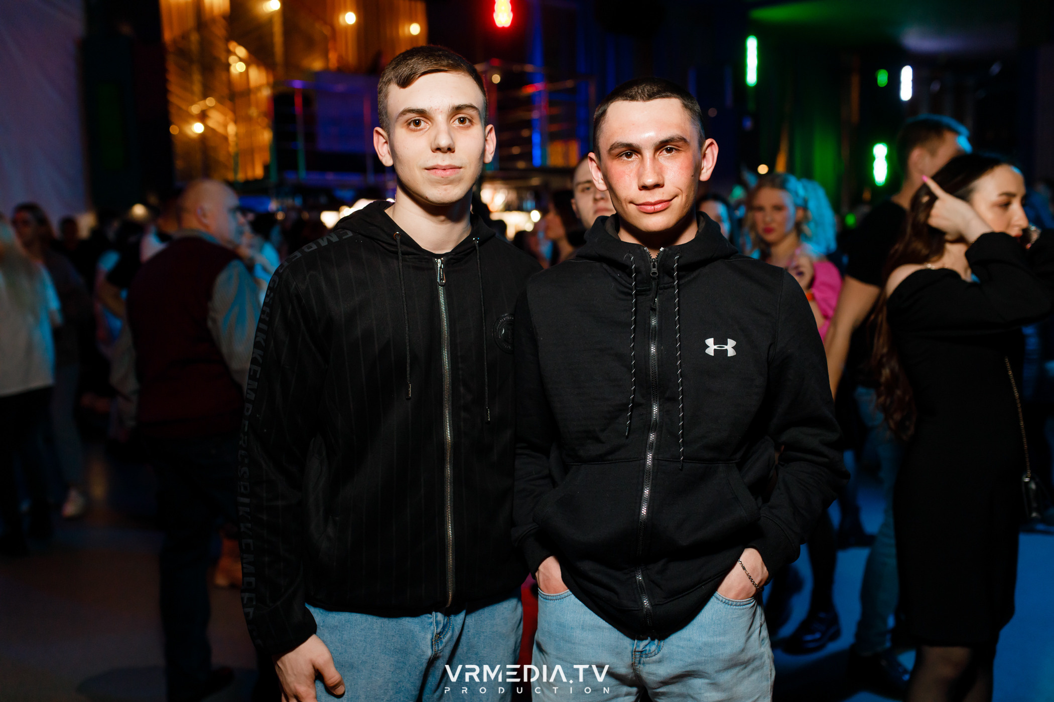 Выходные в баре «DOSKI»