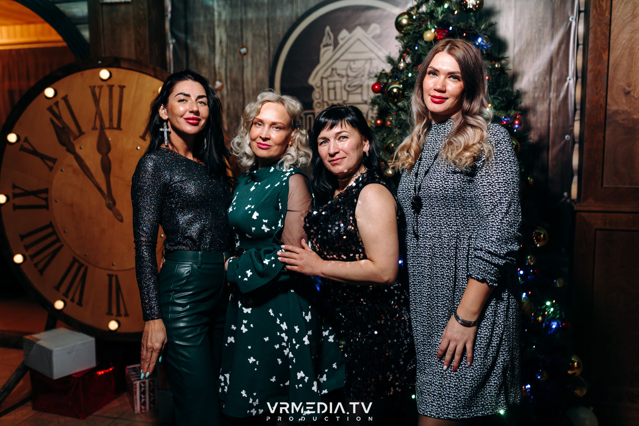 Новогодний вечер «У Петровича»