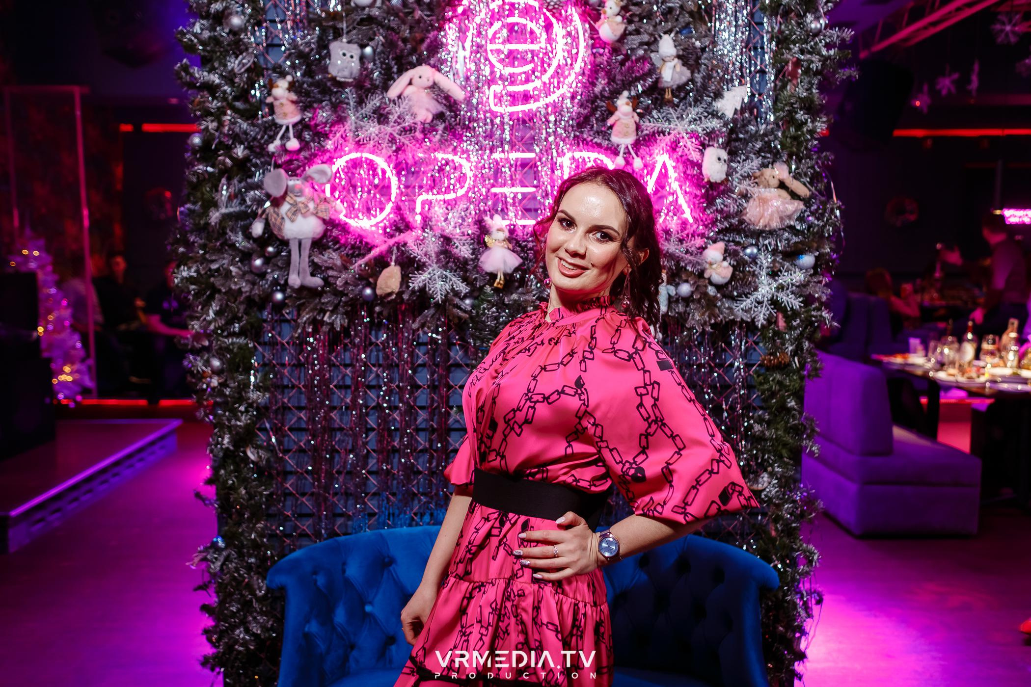 Новогодние корпоративы в караоке-баре «Опера»