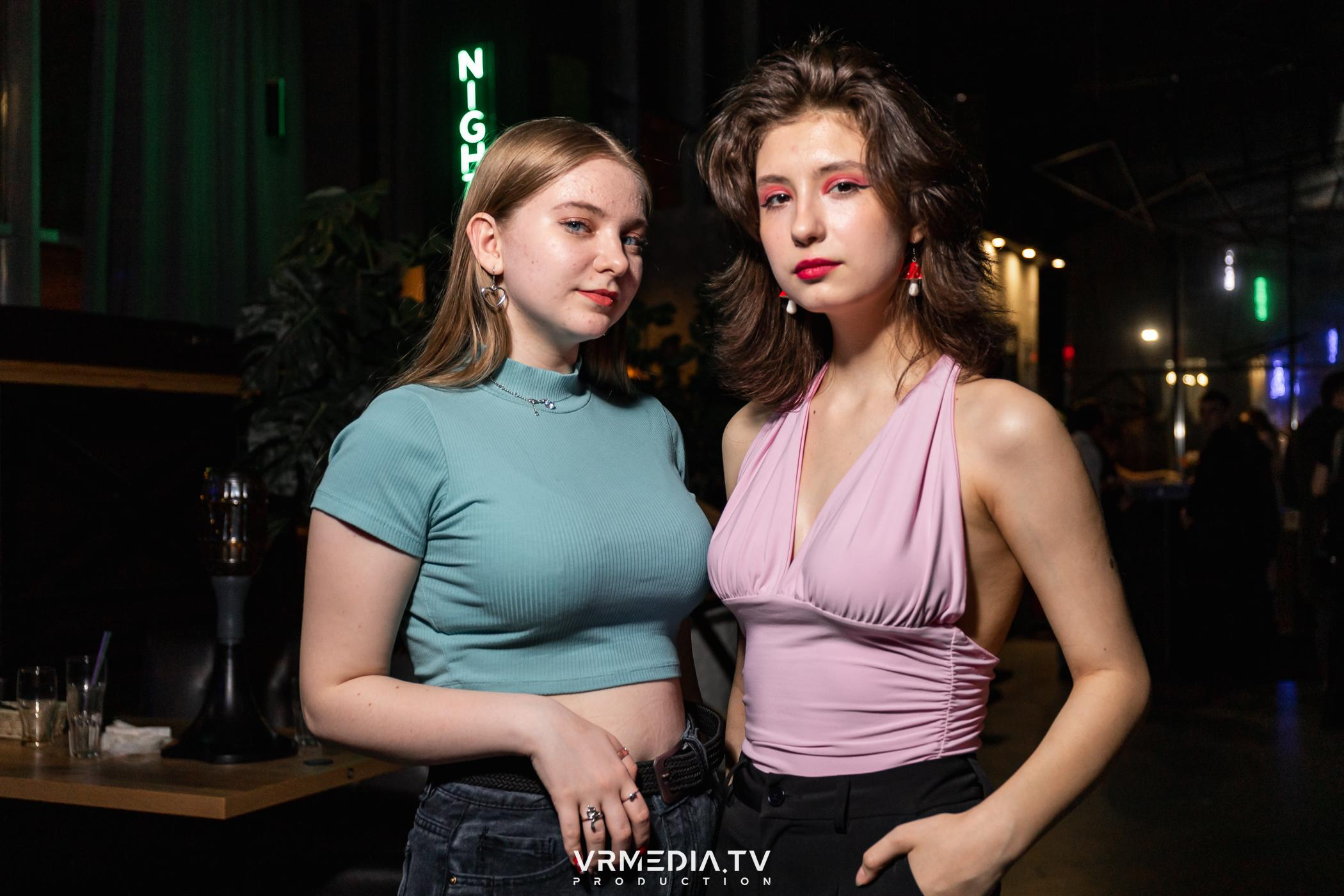 Выходные в баре «DOSKI»