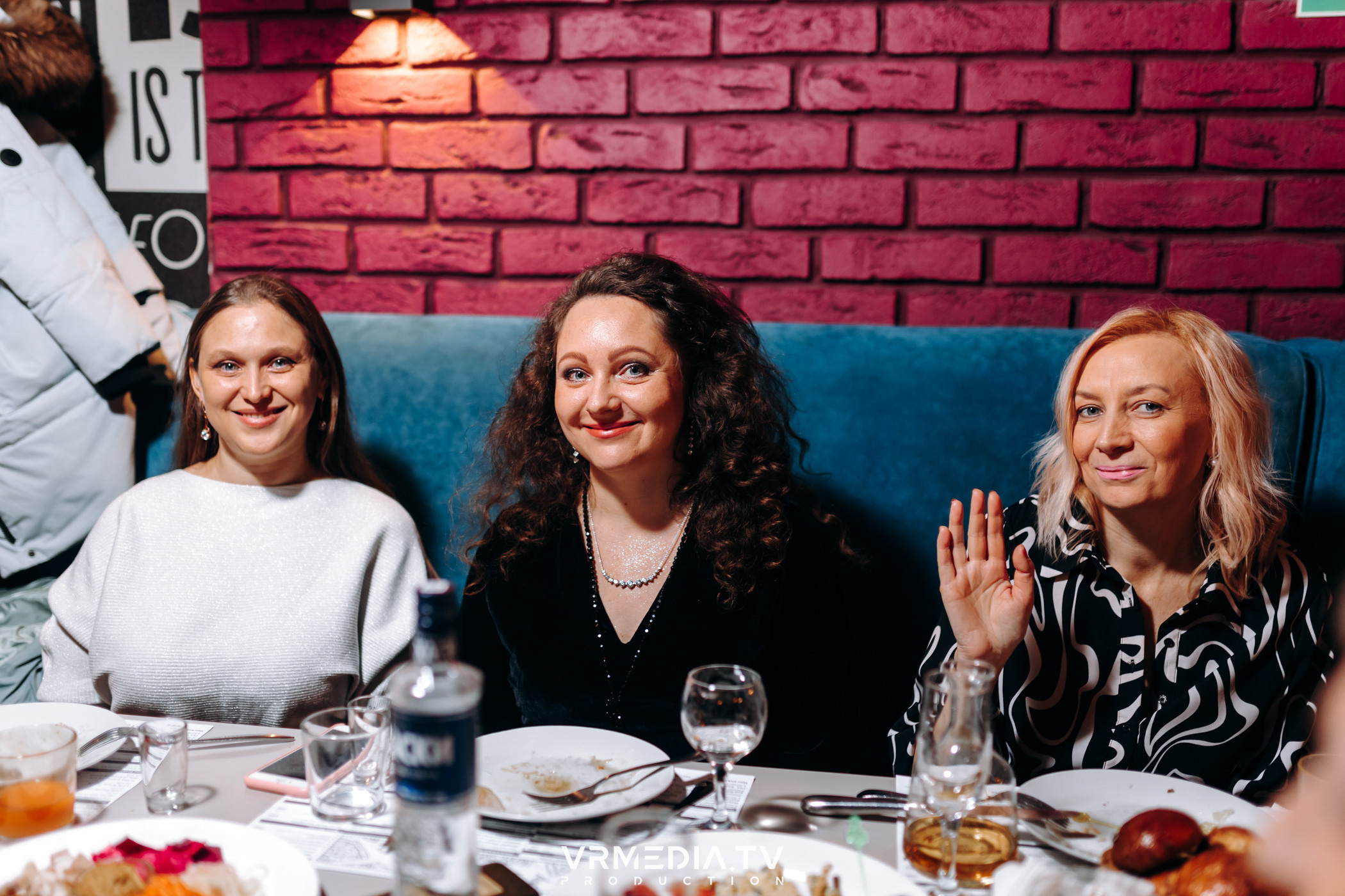 Новогодний вечер в ресторане «Friday»