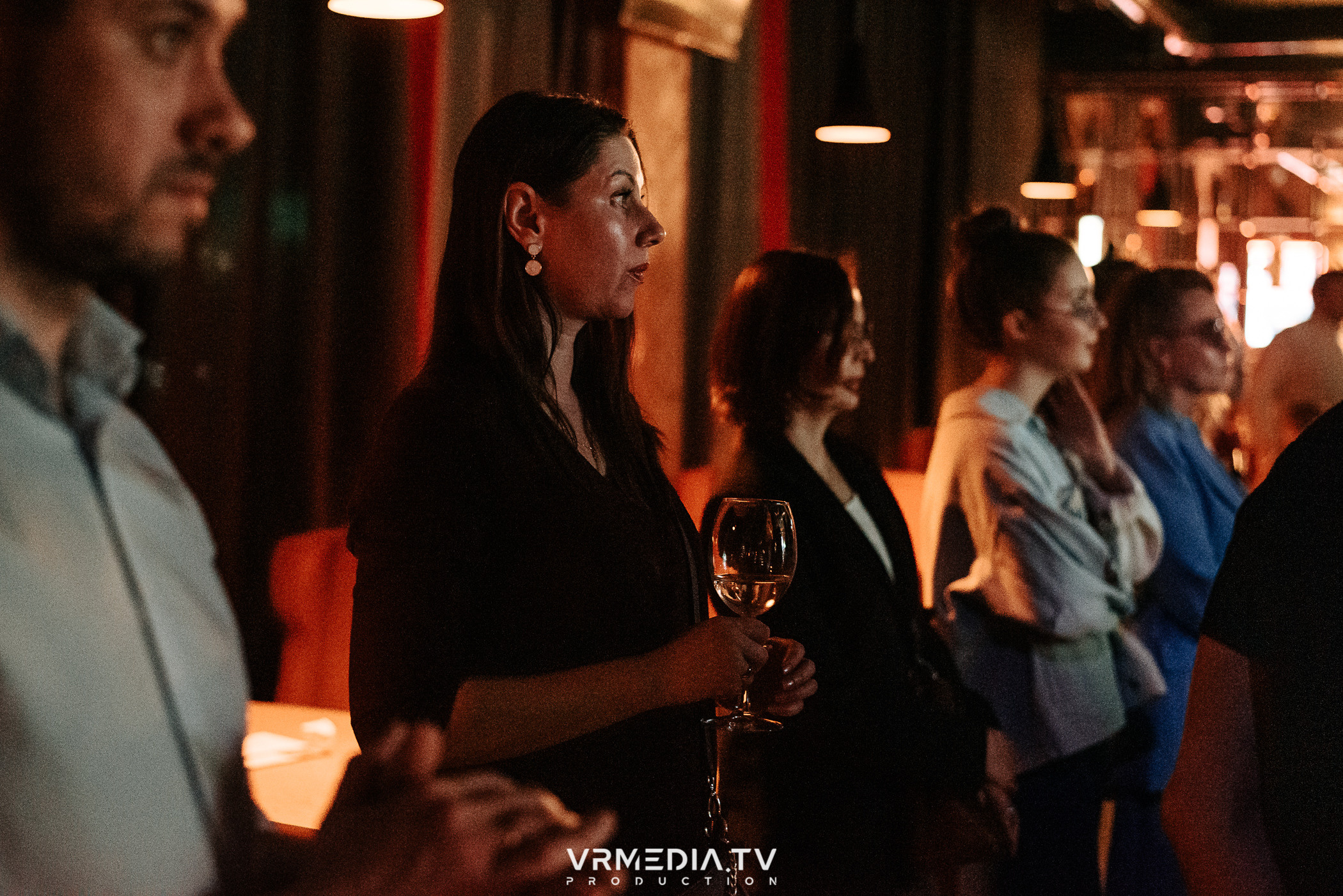 Джазовая среда: BBQueen: Переменная облачность