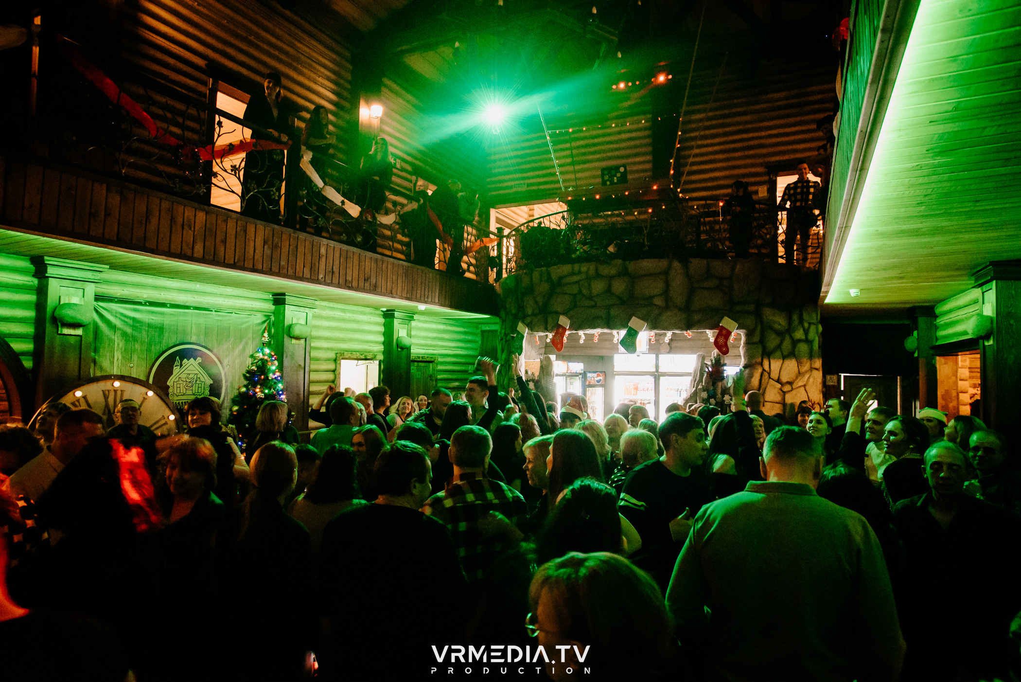 Новогодний вечер «У Петровича»