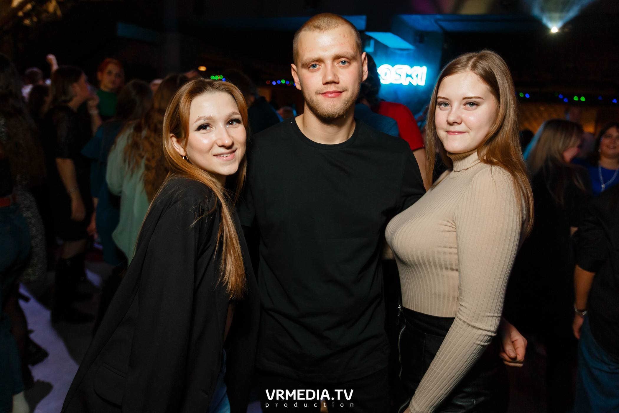 Выходные в баре «DOSKI»