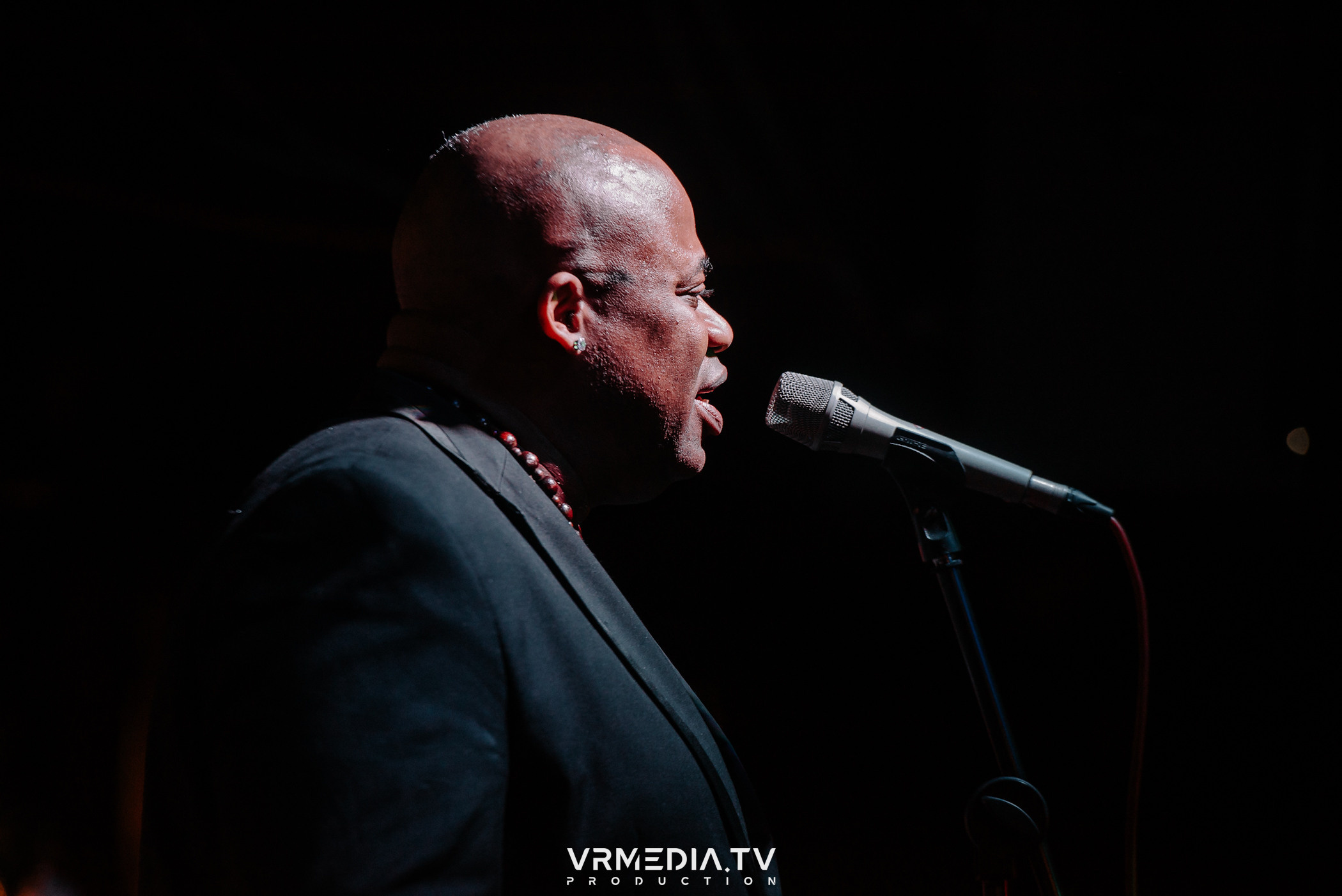 Джазовая среда: Певец Мистер Мелвин (Франция)