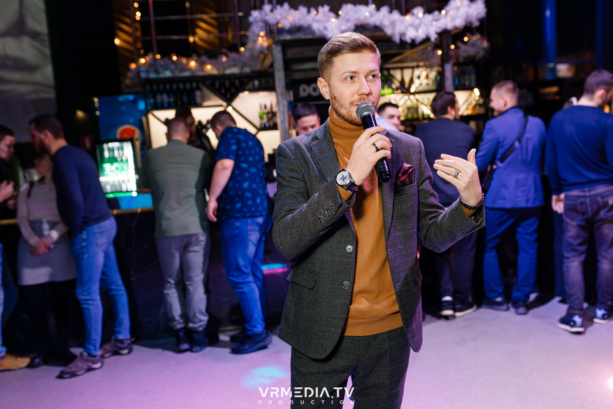 Выходные в баре «DOSKI»