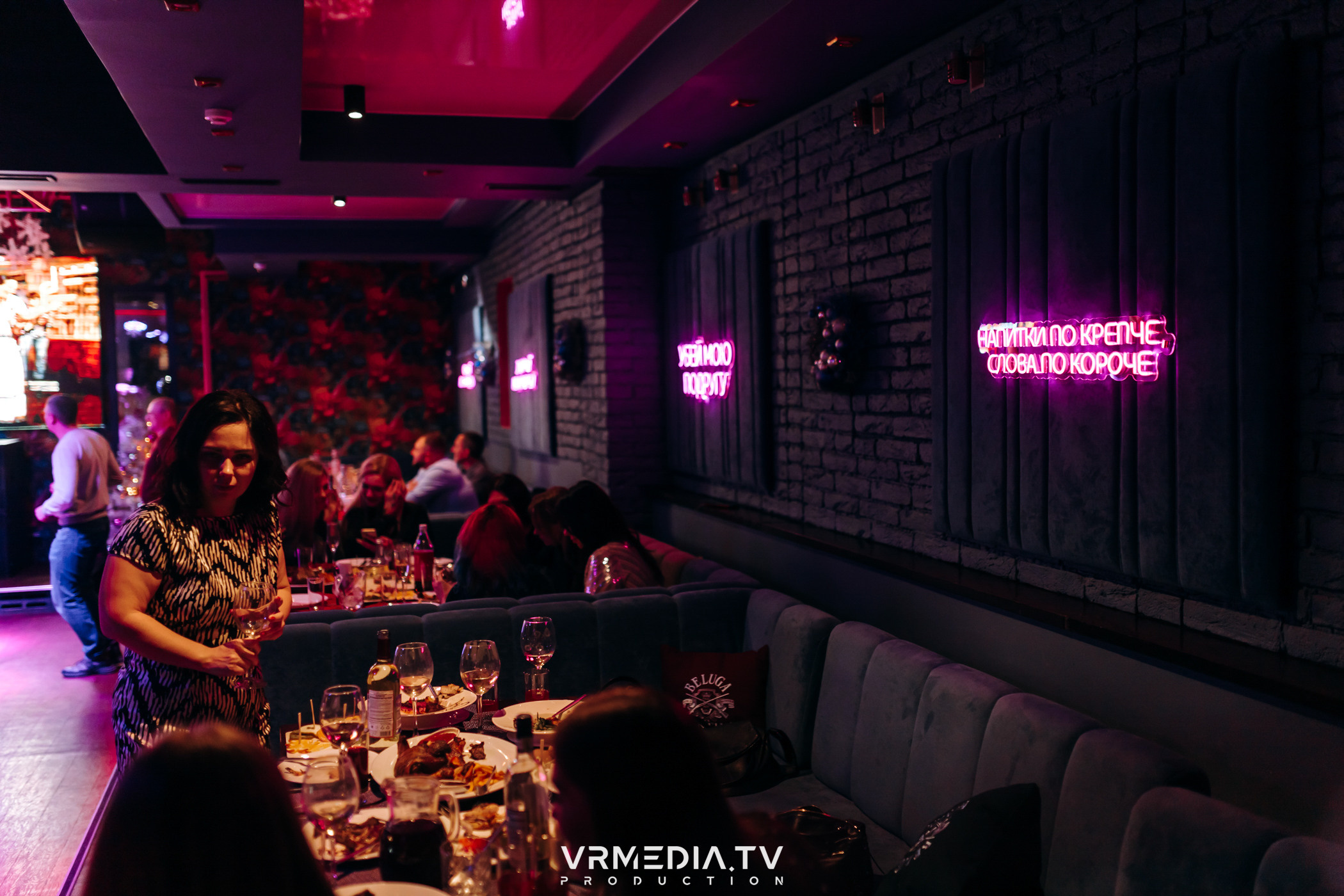 Новогодние корпоративы в караоке-баре «Опера»