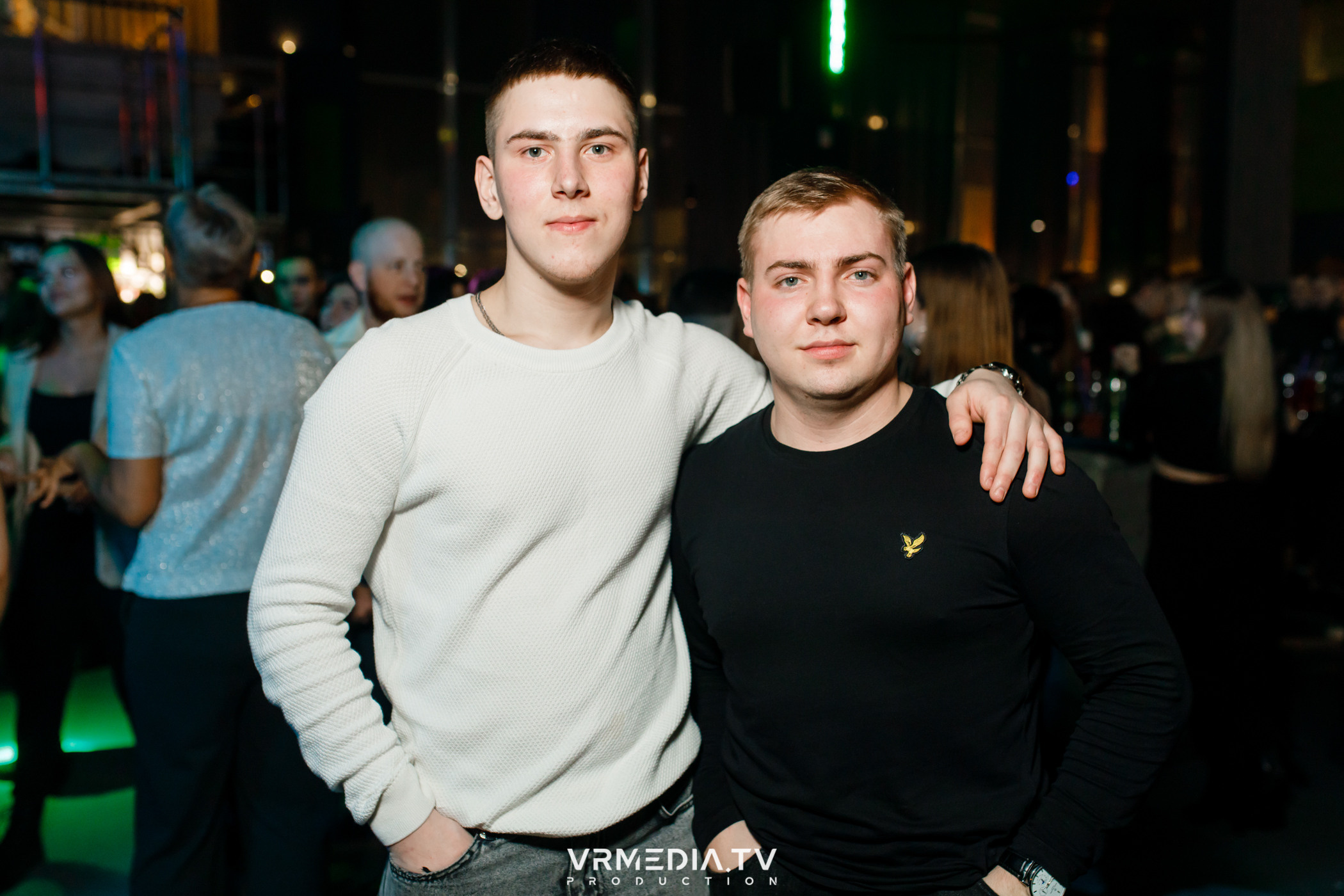 Выходные в баре «DOSKI»