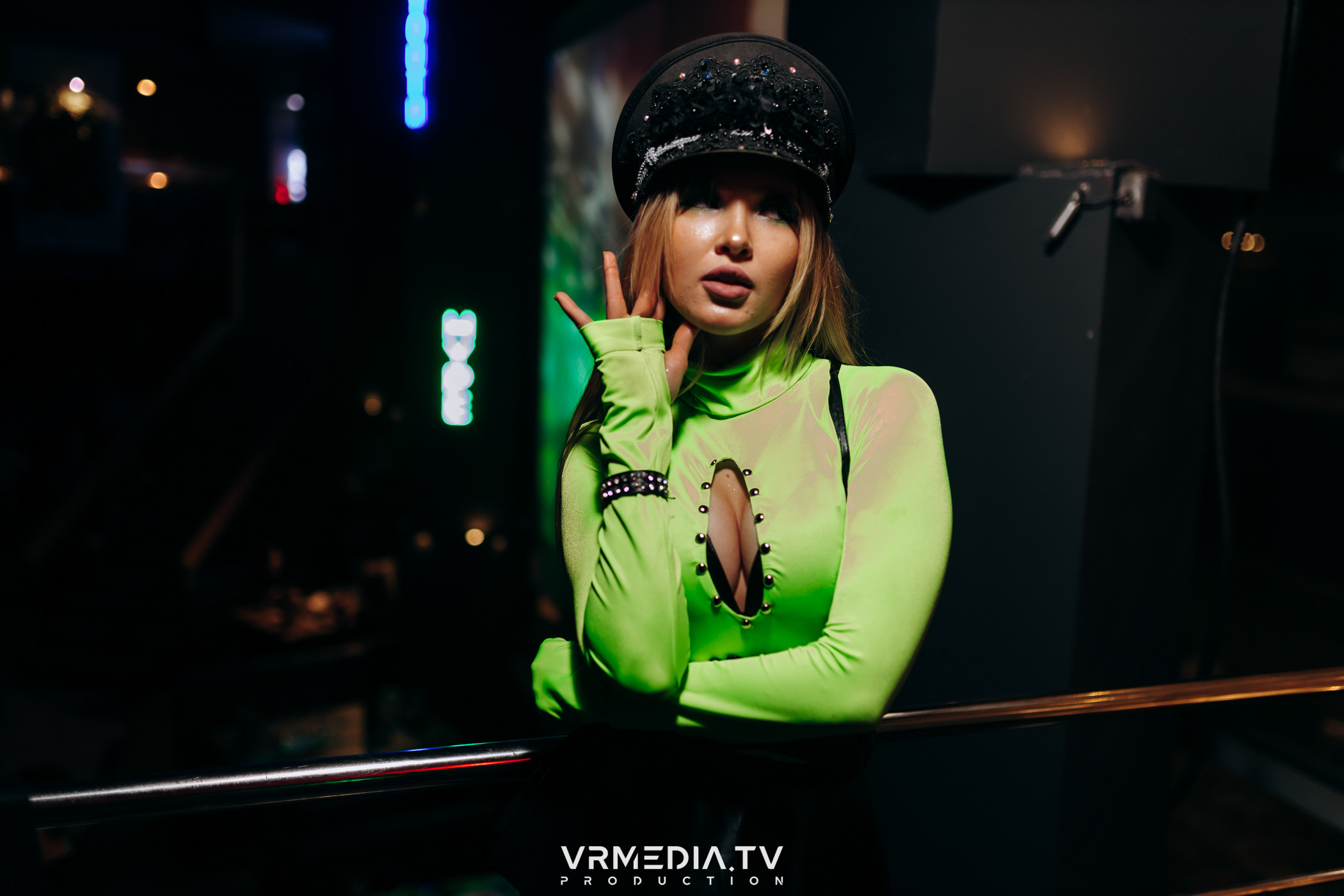 Выходные в баре «DOSKI»