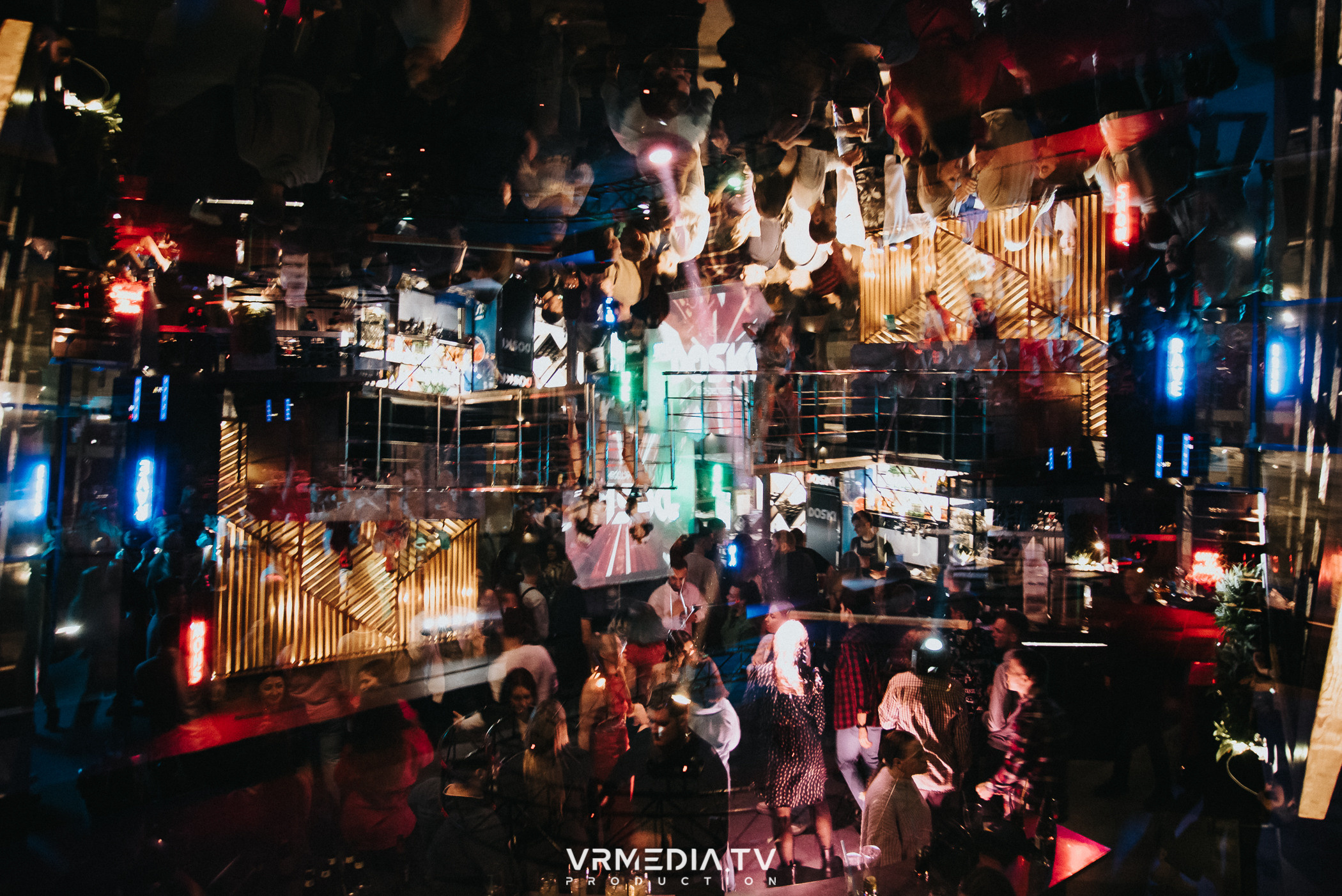 Выходные в баре «DOSKI»